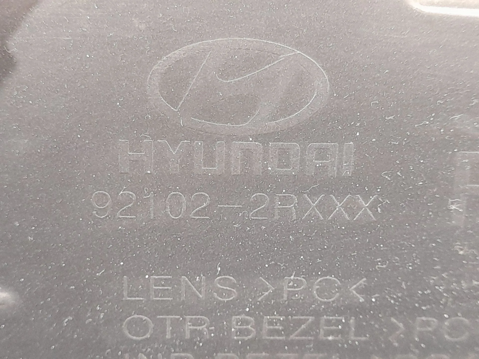 Faro Derecho para Hyundai I30 (Fd)