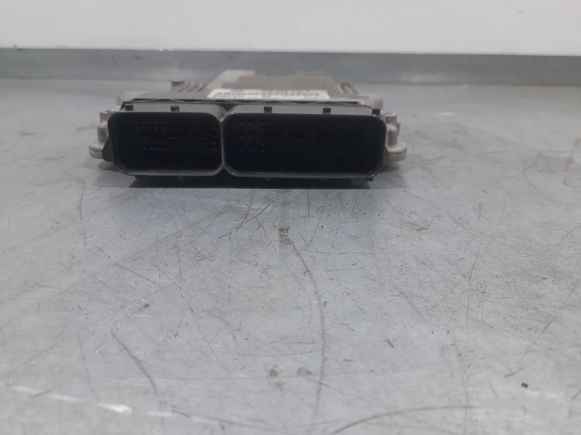 Centralita Motor Uce para Volkswagen Golf V (1K1)