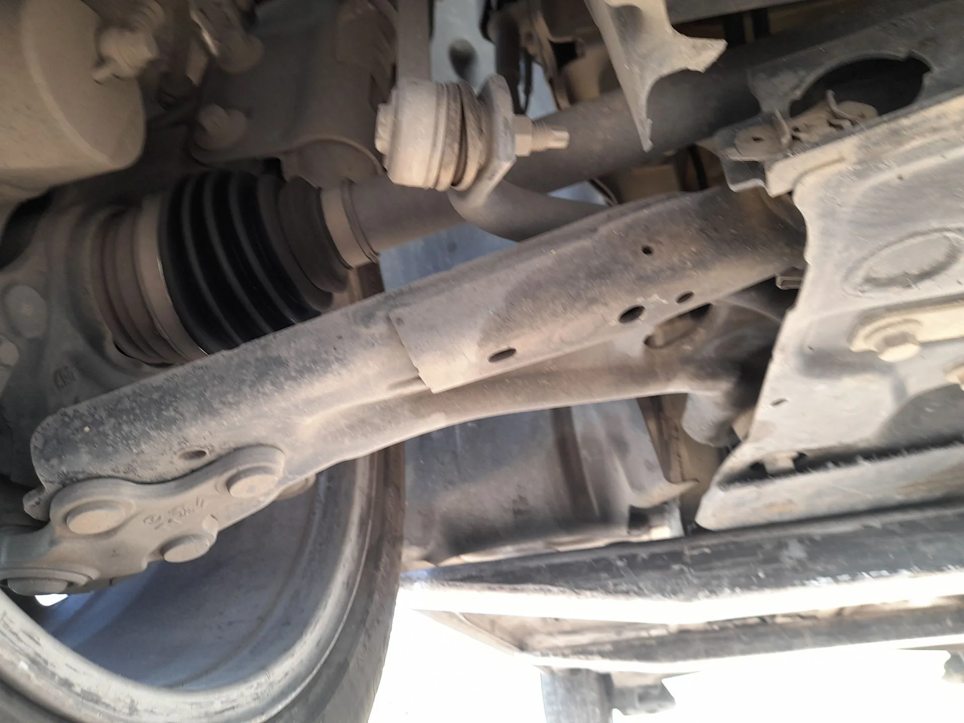Brazo Suspension Inferior Delantero Derecho para Peugeot 308 Ii (Lb_, Lp_, Lw_, Lh_, L3_)