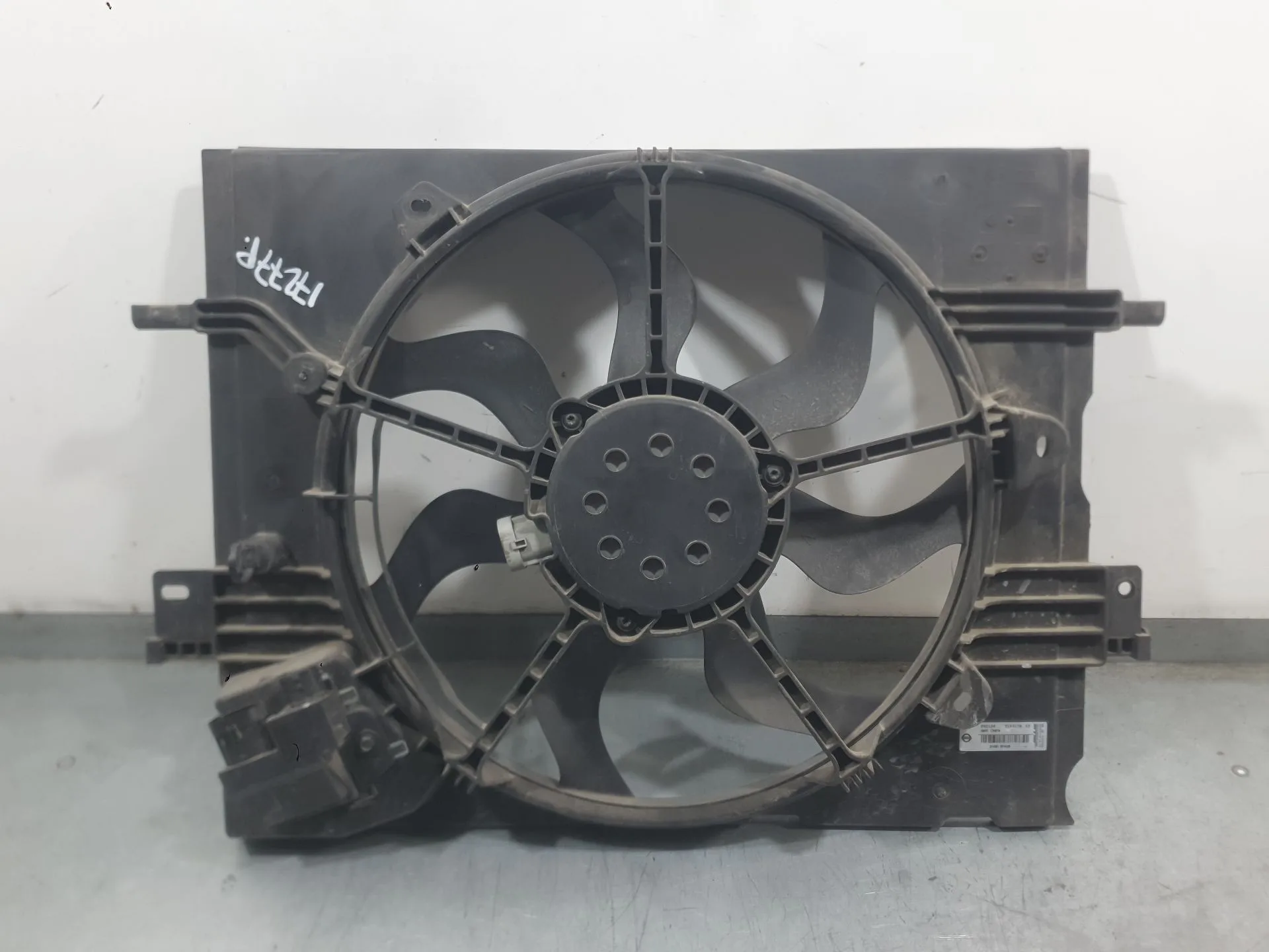 Electroventilador para Nissan Micra V (K14)