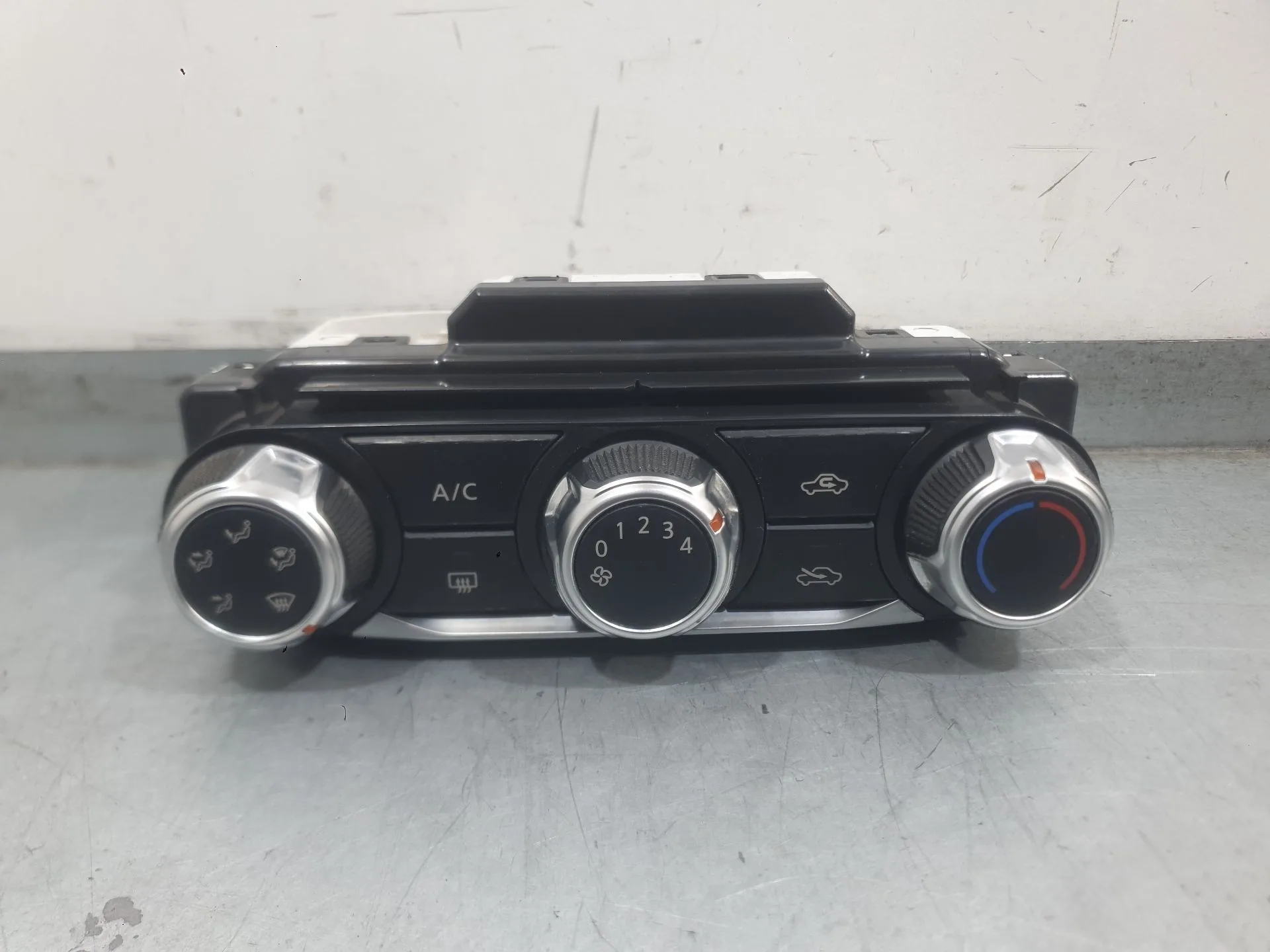 Mando Calefaccion / Aire Acondicionado para Nissan Micra V (K14)