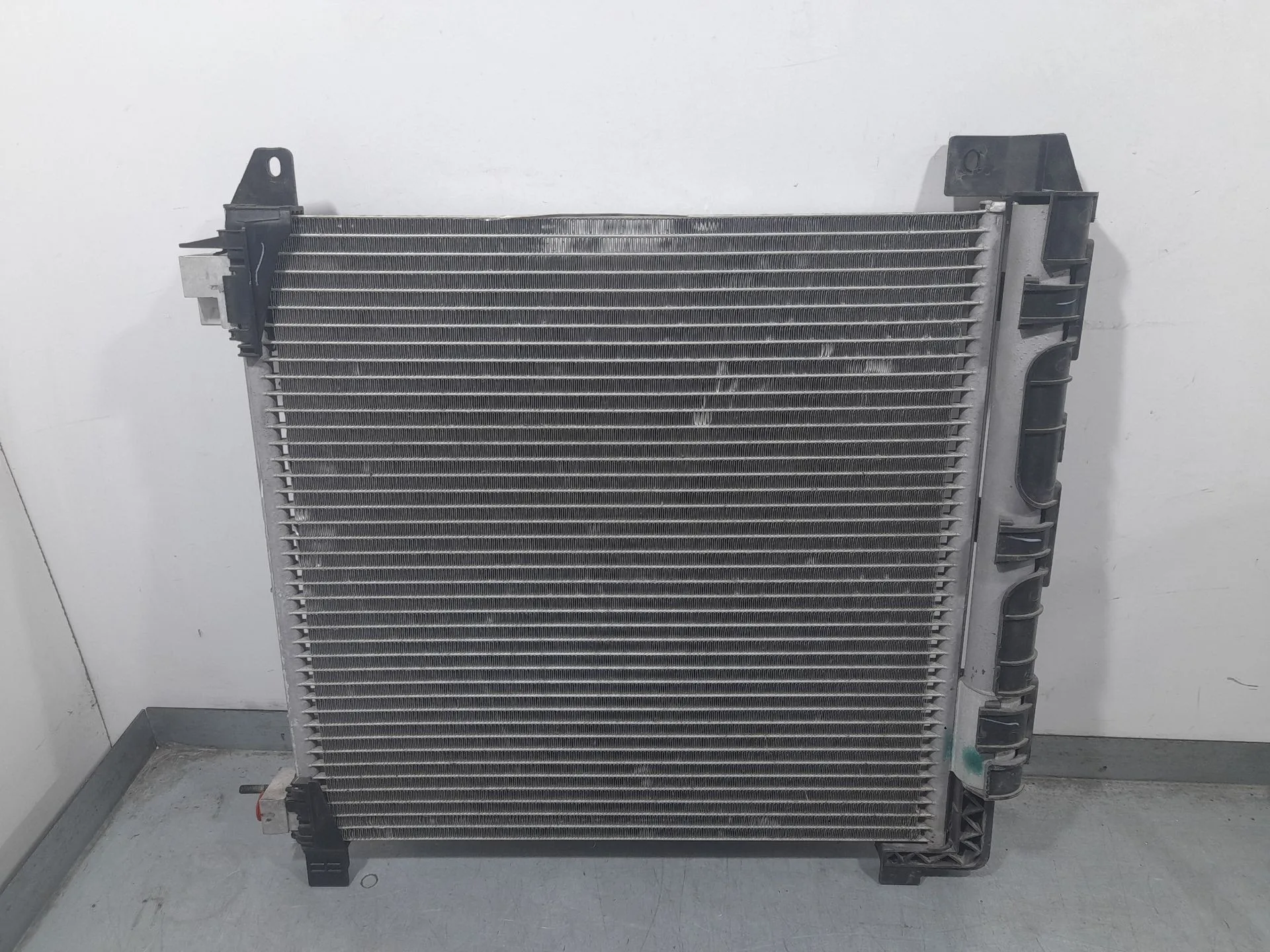 Condensador / Radiador Aire Acondicionado para Mahindra Kuv 100 Nxt