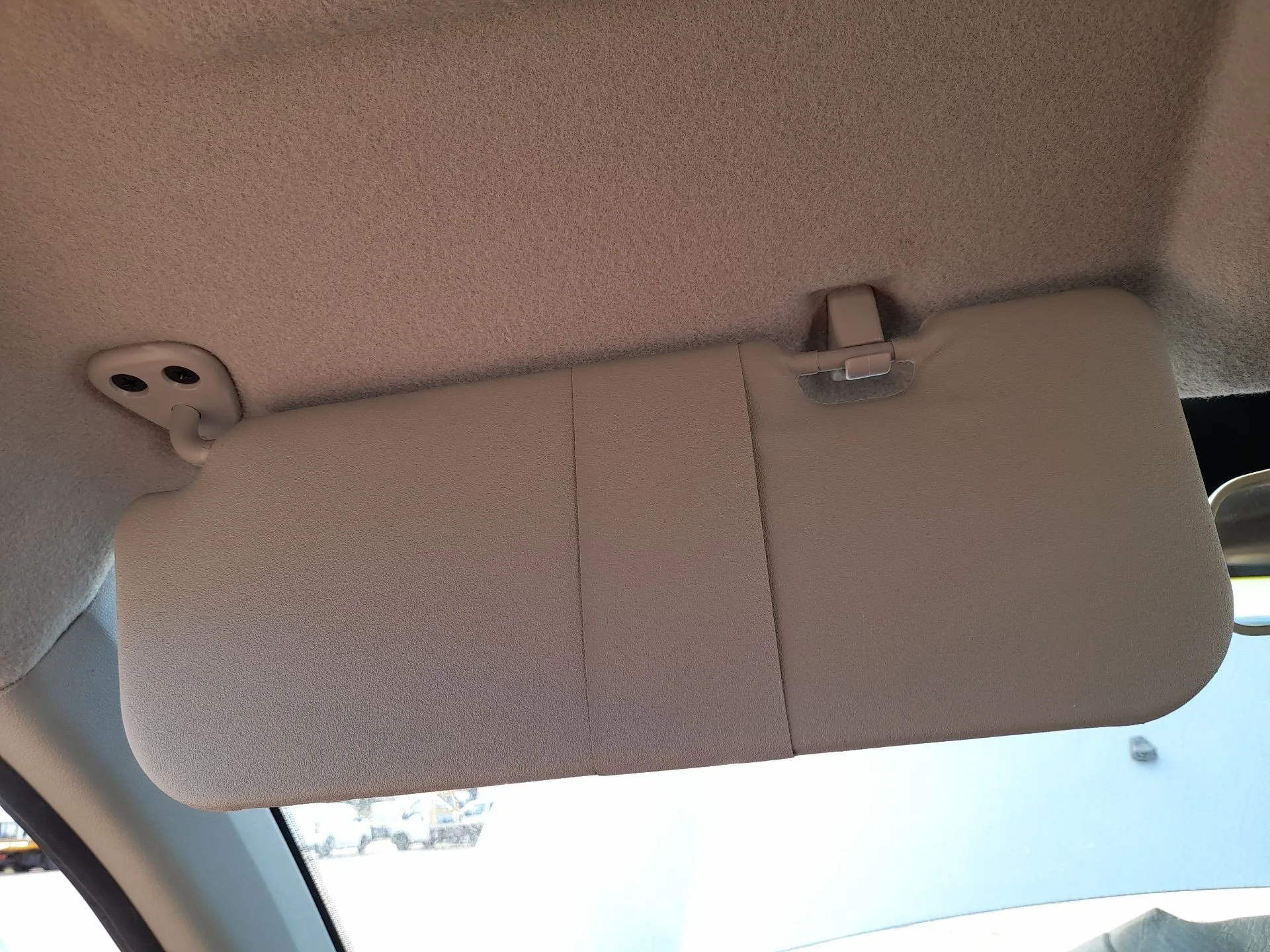 Parasol Izquierdo para Mahindra Kuv 100 Nxt