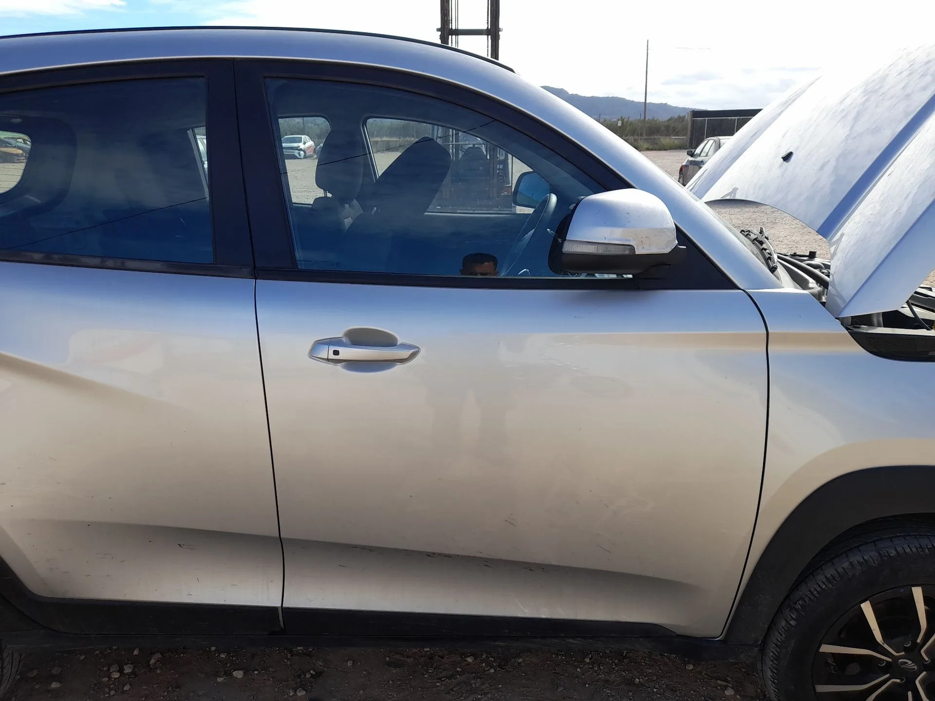 Puerta Delantera Derecha para Mahindra Kuv 100 Nxt