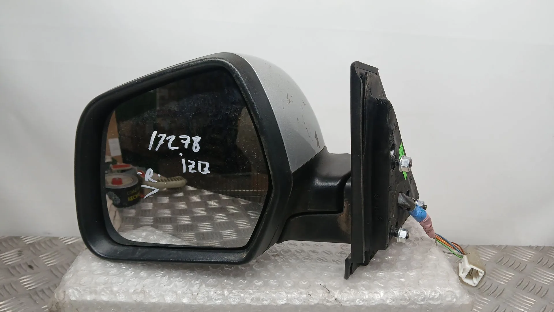 Retrovisor Izquierdo para Mahindra Kuv 100 Nxt