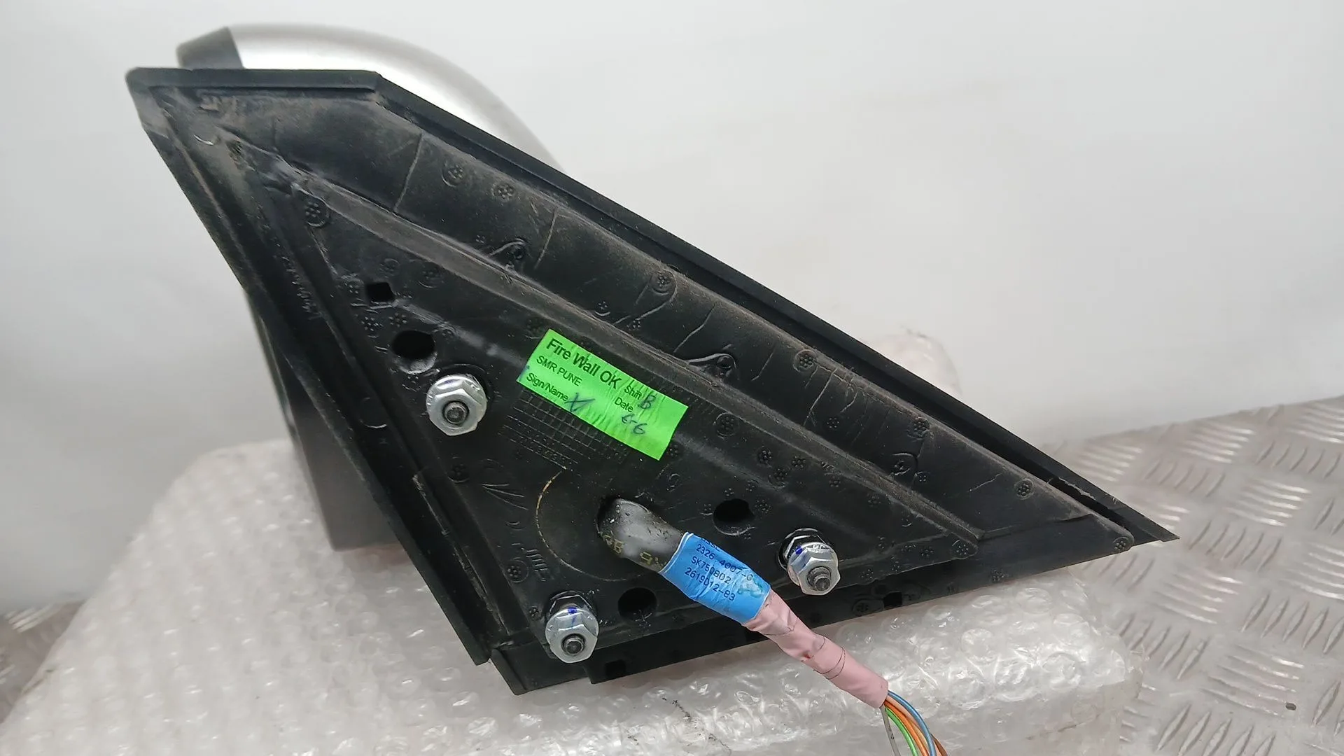Retrovisor Izquierdo para Mahindra Kuv 100 Nxt