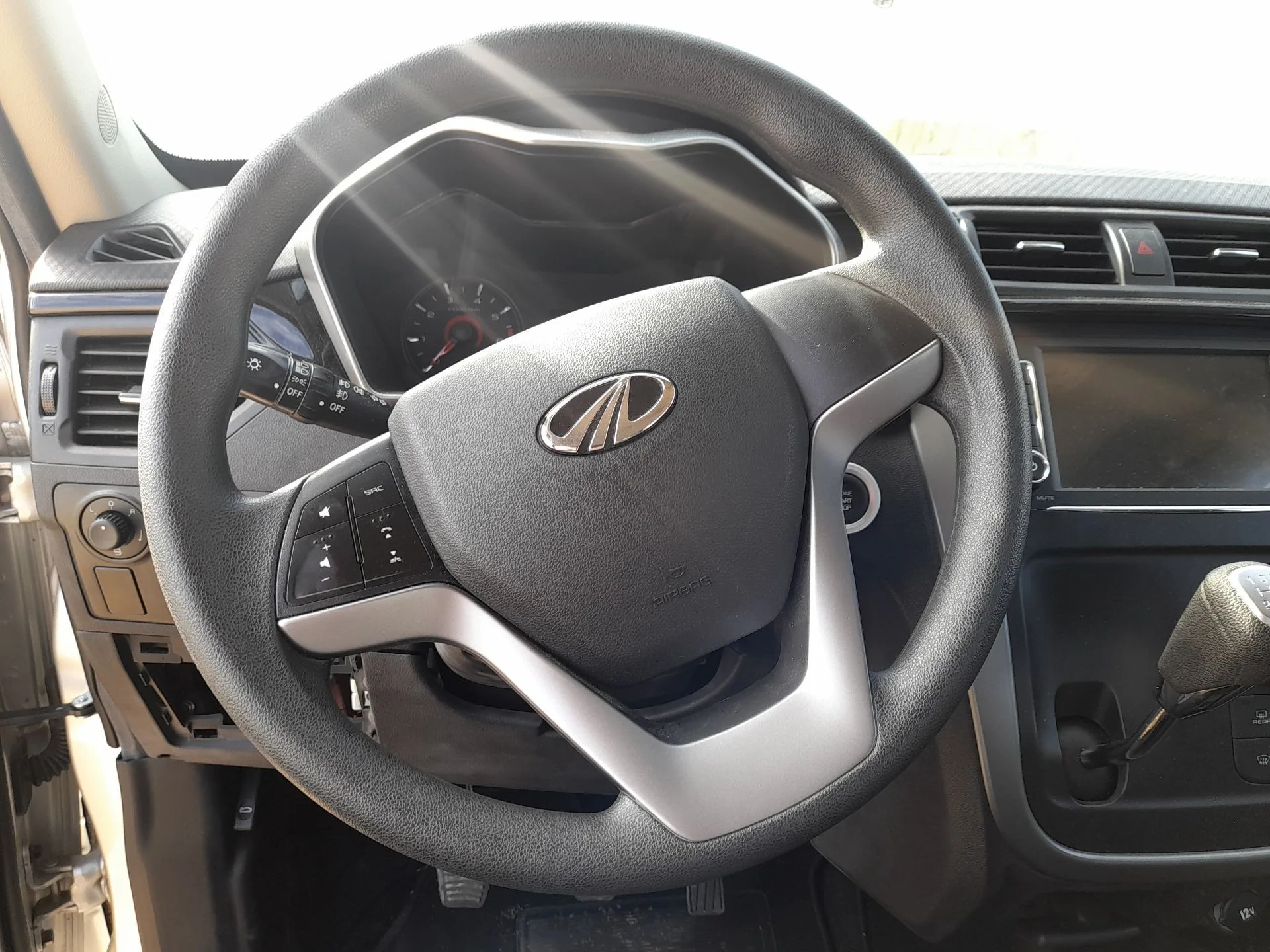 Volante para Mahindra Kuv 100 Nxt