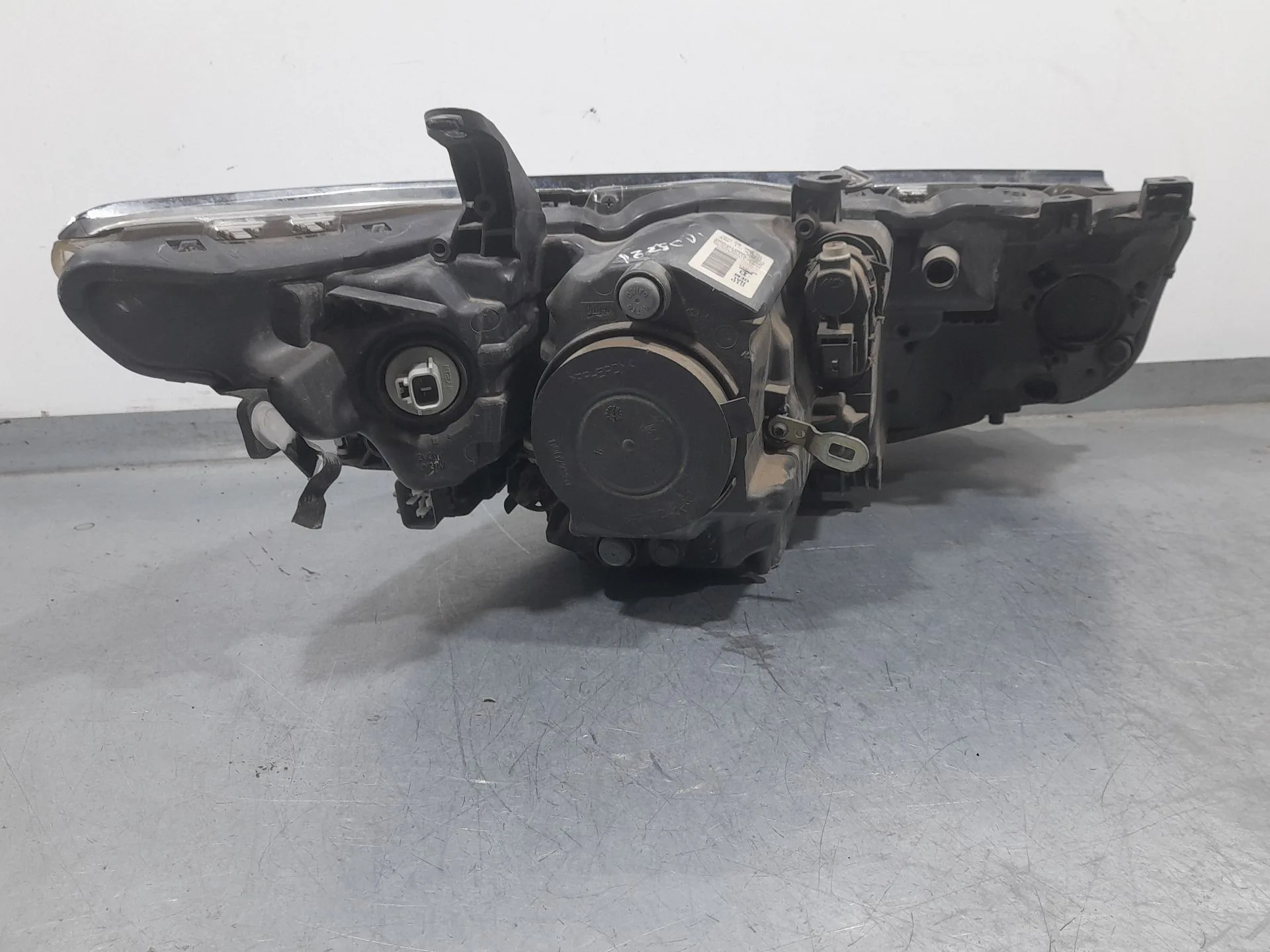 Faro Izquierdo para Toyota Auris (_E18_)