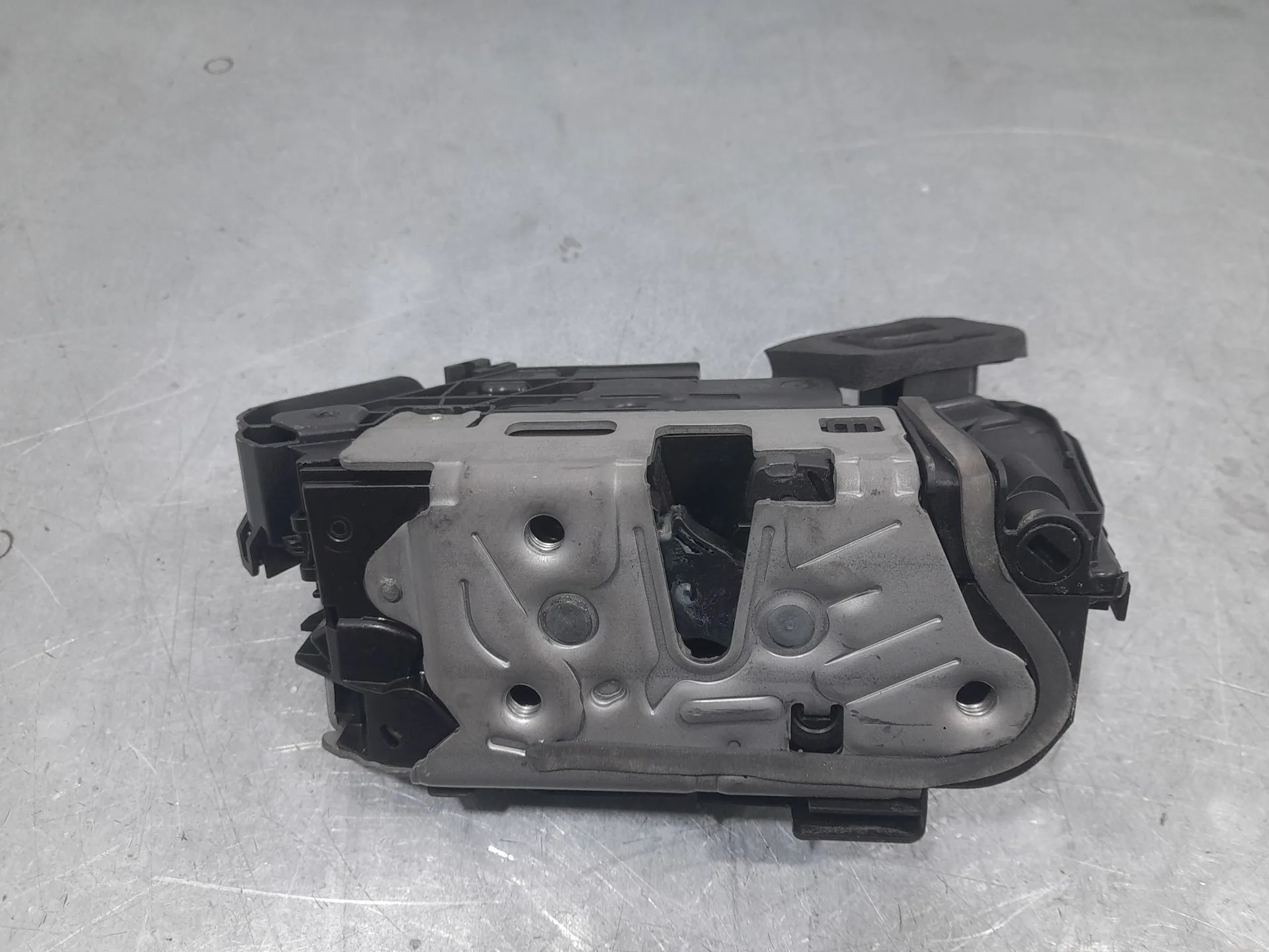 Cerradura Puerta Delantera Derecha para Audi Q3 Sportback (F3N)
