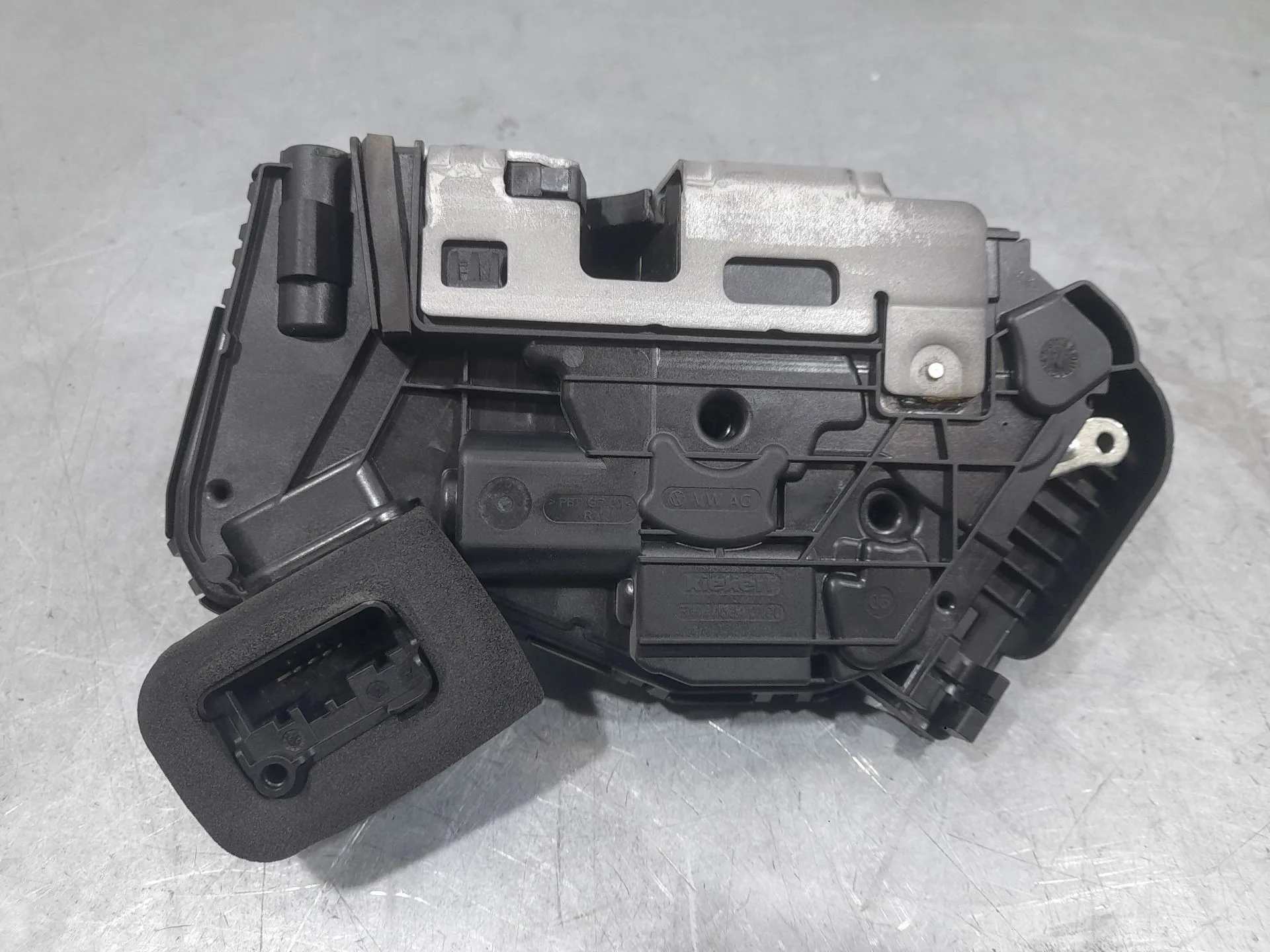 Cerradura Puerta Delantera Derecha para Audi Q3 Sportback (F3N)