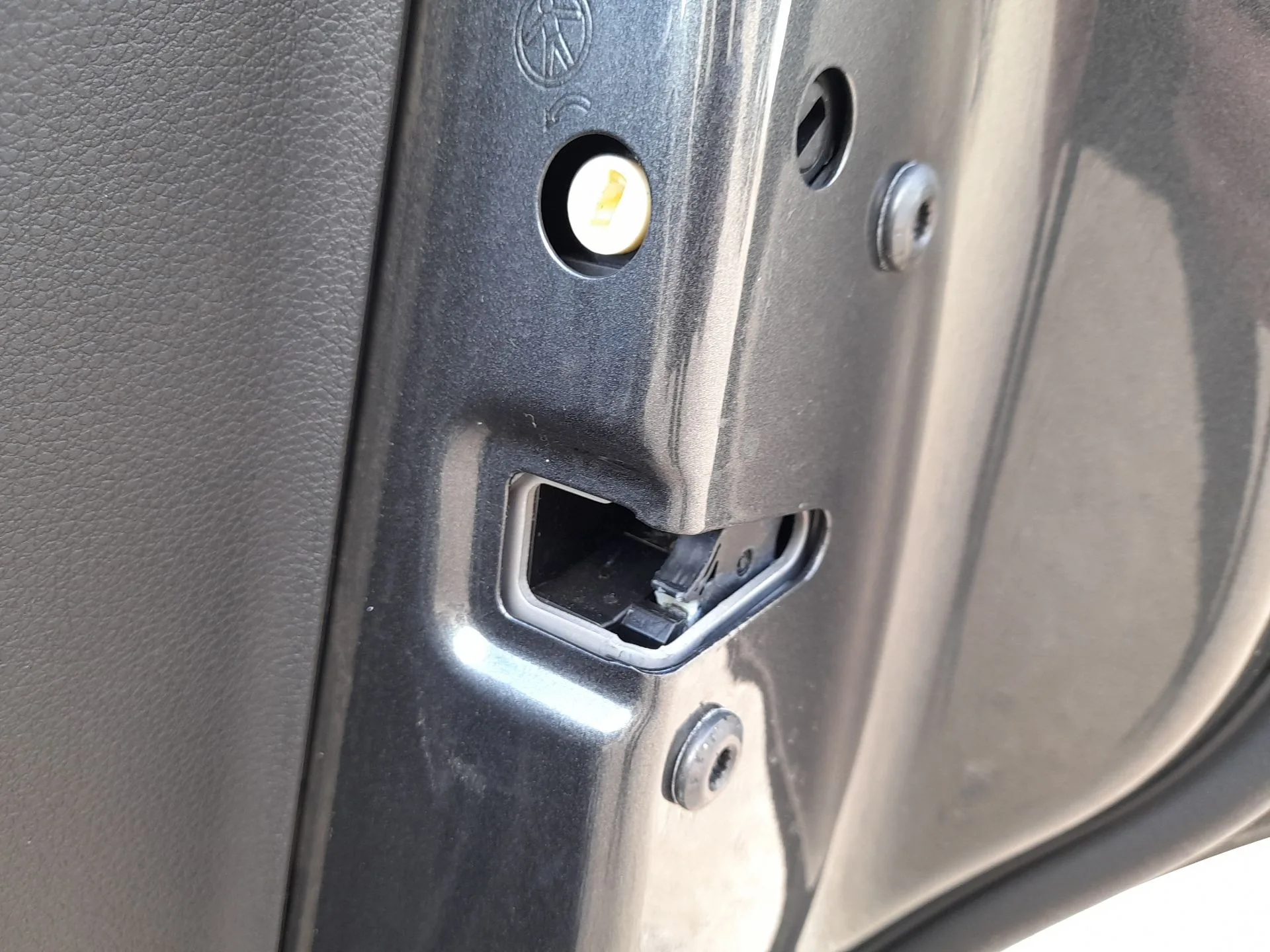 Cerradura Puerta Trasera Derecha para Audi Q3 Sportback (F3N)