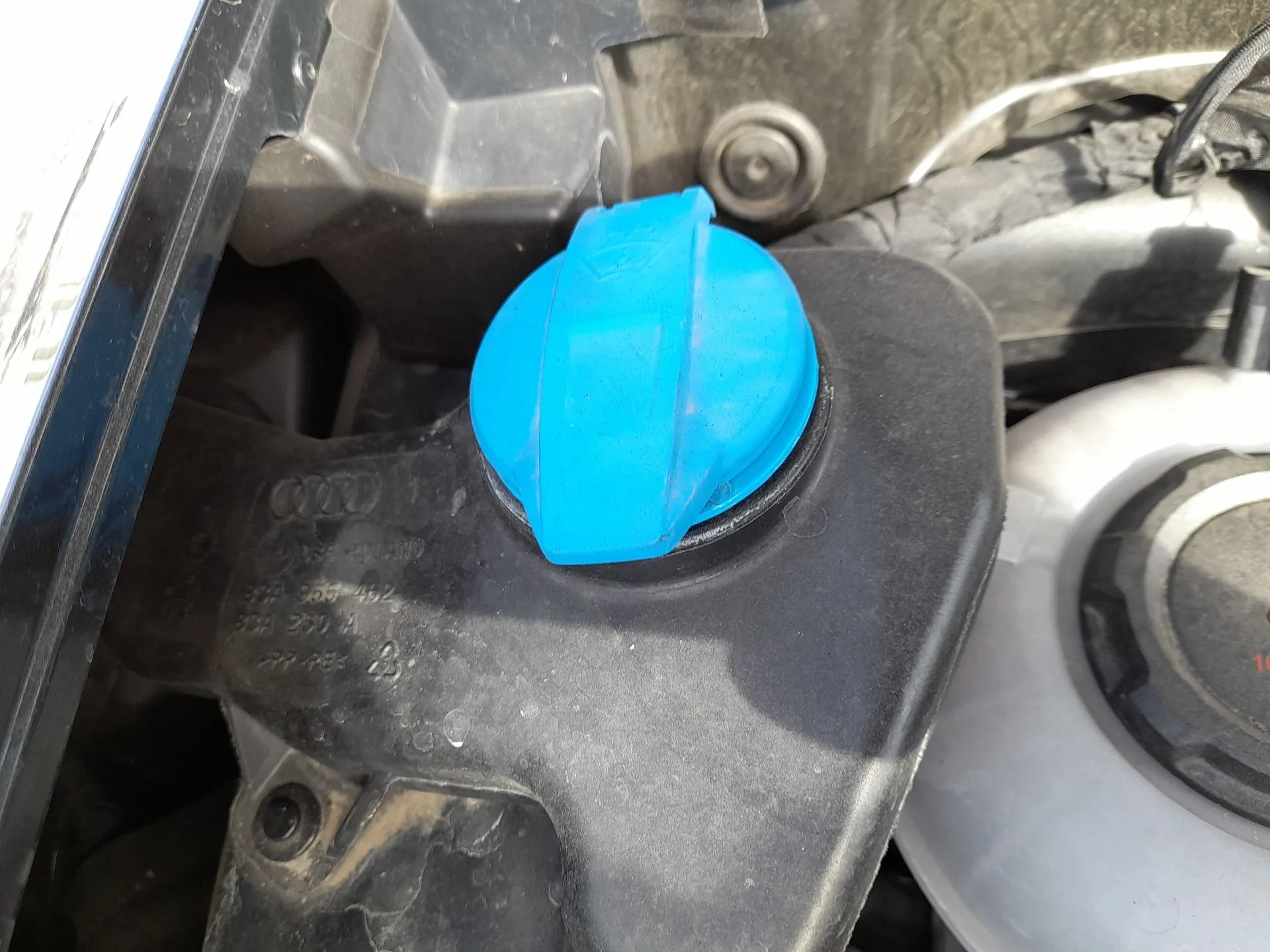 Deposito Limpia para Audi Q3 Sportback (F3N)