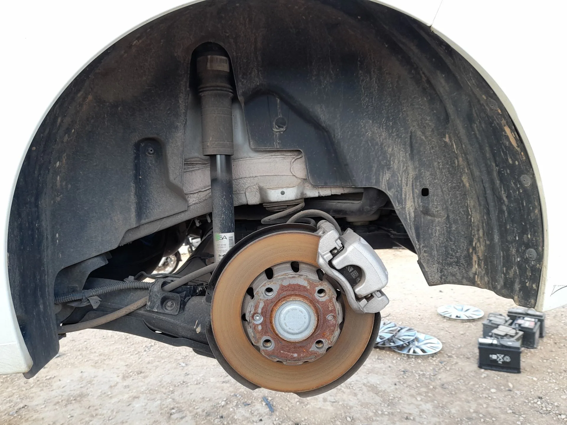 Plastico Pase Rueda Tras. Izq. para Peugeot 208 Ii (Ub_, Up_, Uw_, Uj_)