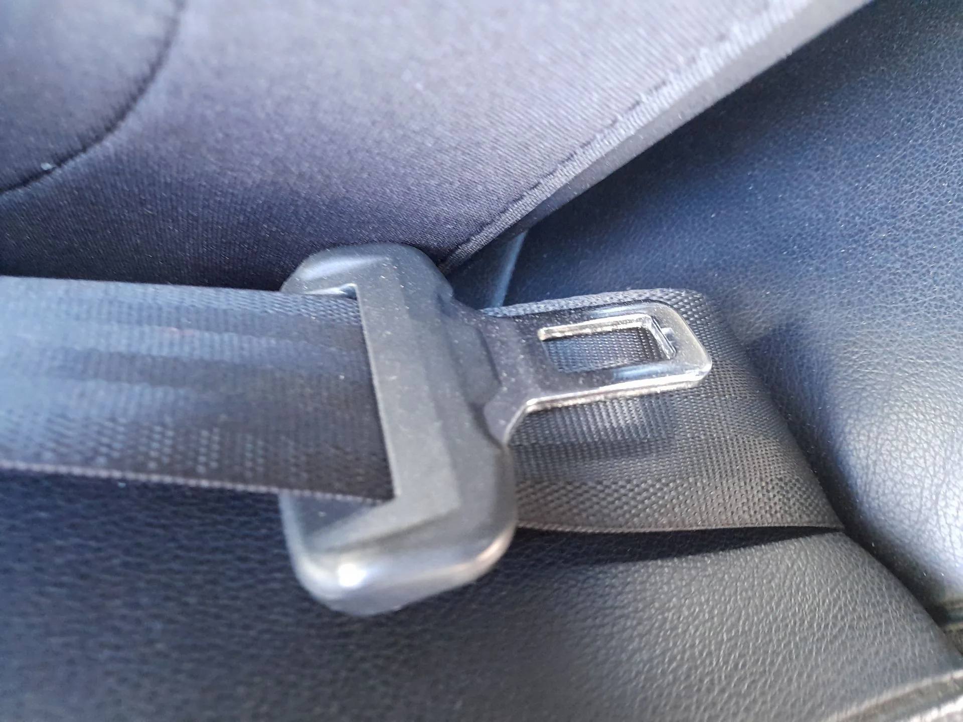 Cinturon Seguridad Trasero Derecho para Hyundai I40 I (Vf)