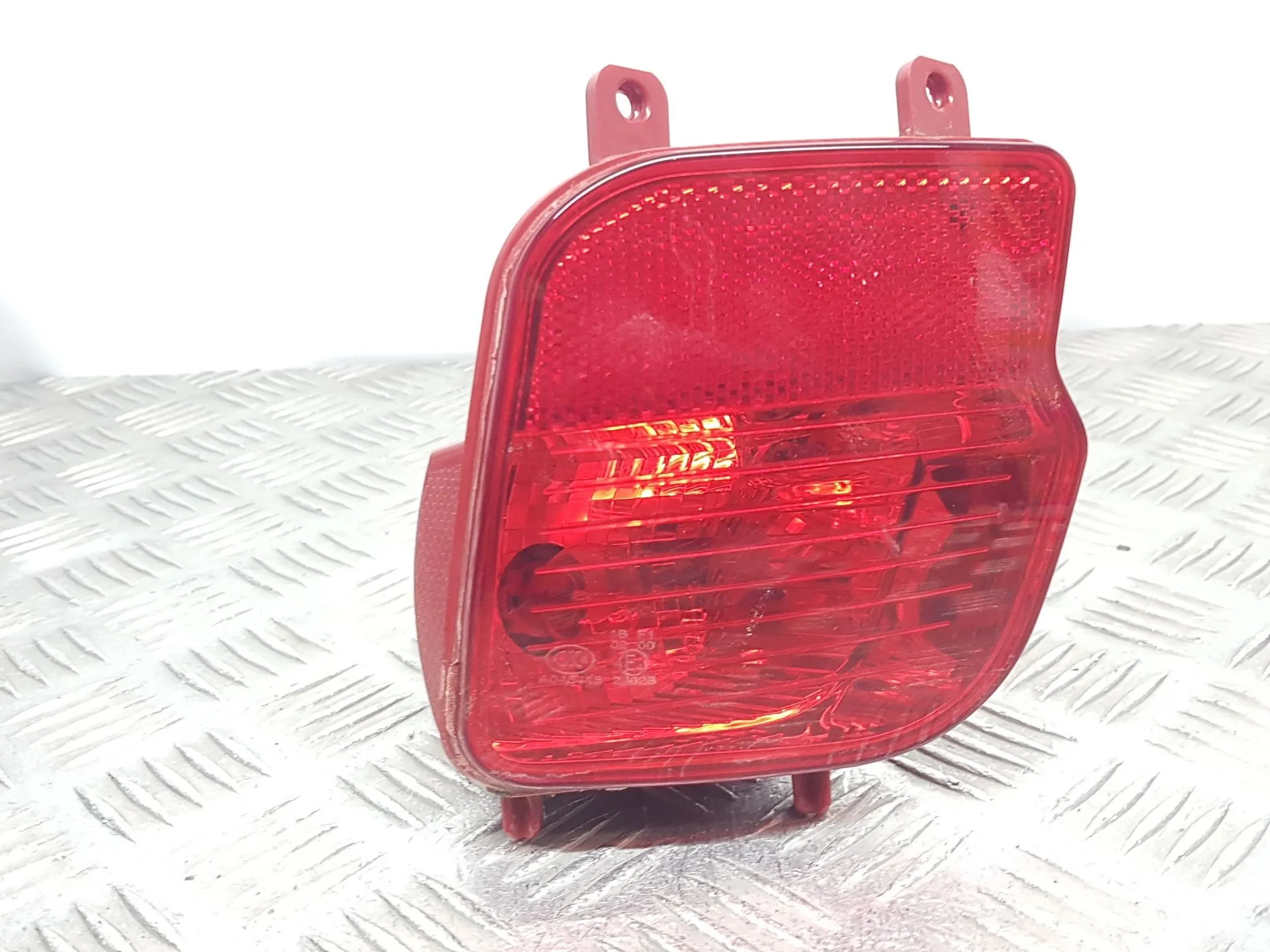 Piloto Trasero Izquierdo Paragolpes para Peugeot 3008