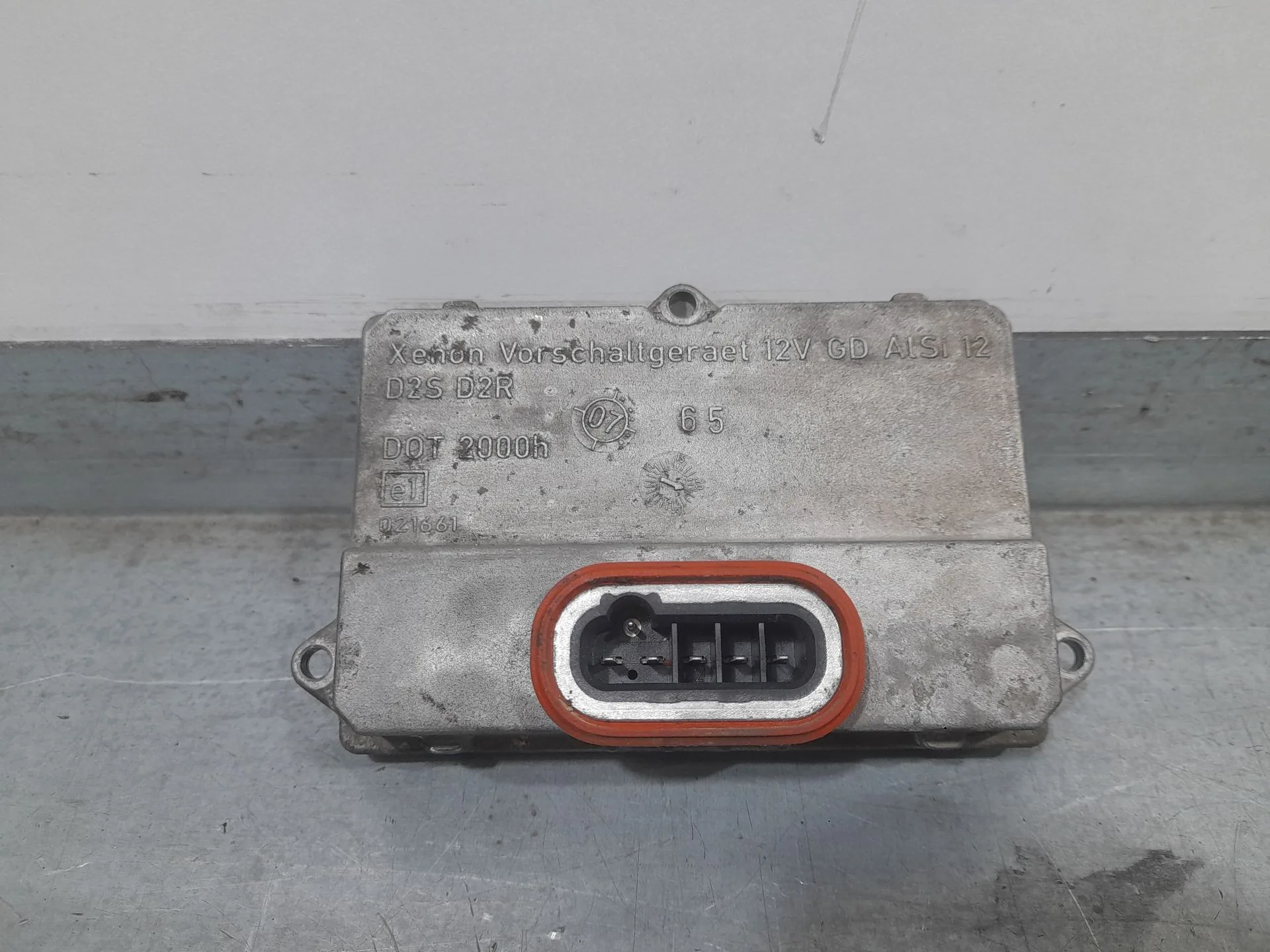 Centralita Faros Xenon para Audi A6 C6 (4F2)
