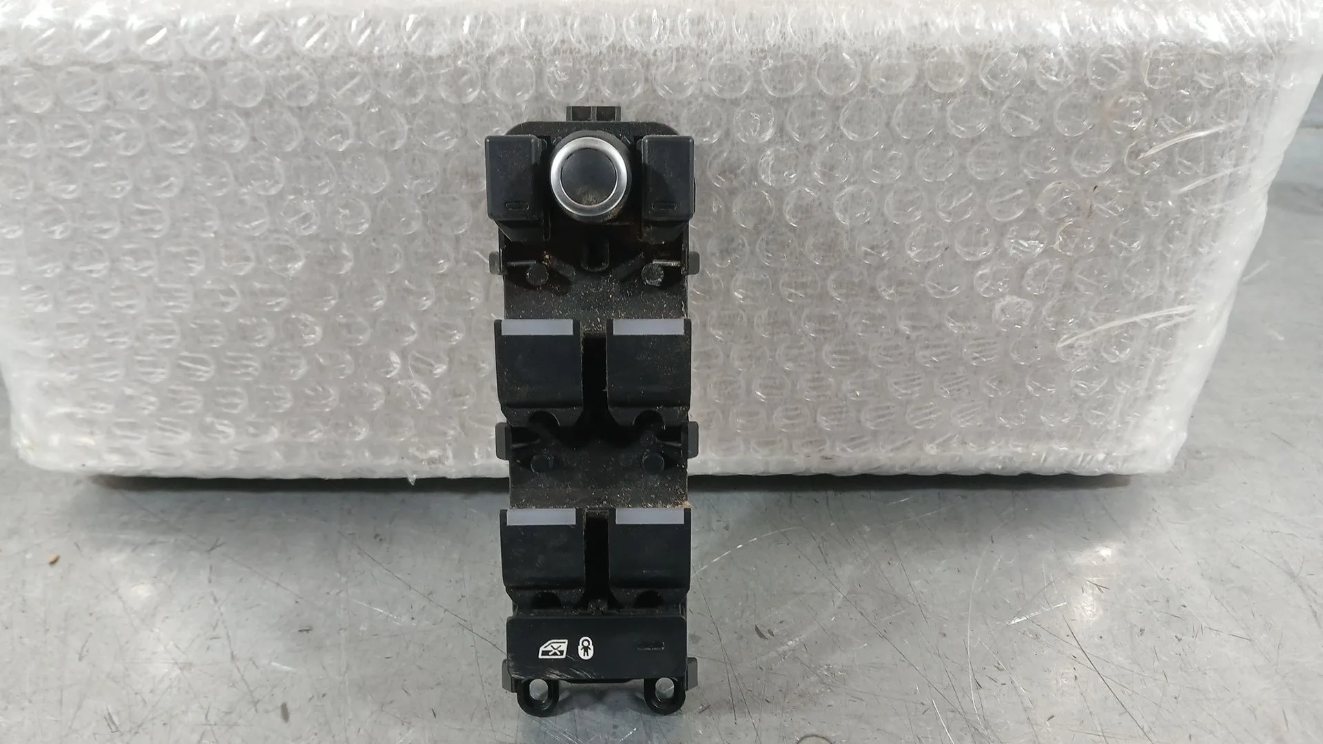 Mando Elevalunas Delantero Izquierdo para Land Rover Range Rover Evoque (L551)
