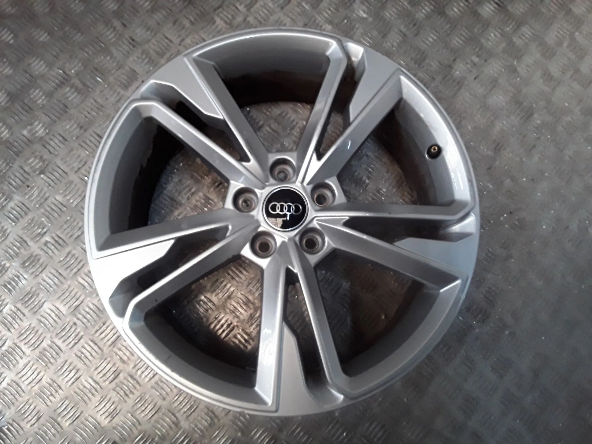 Juego Llantas Aluminio para Audi Q3 Sportback (F3N)