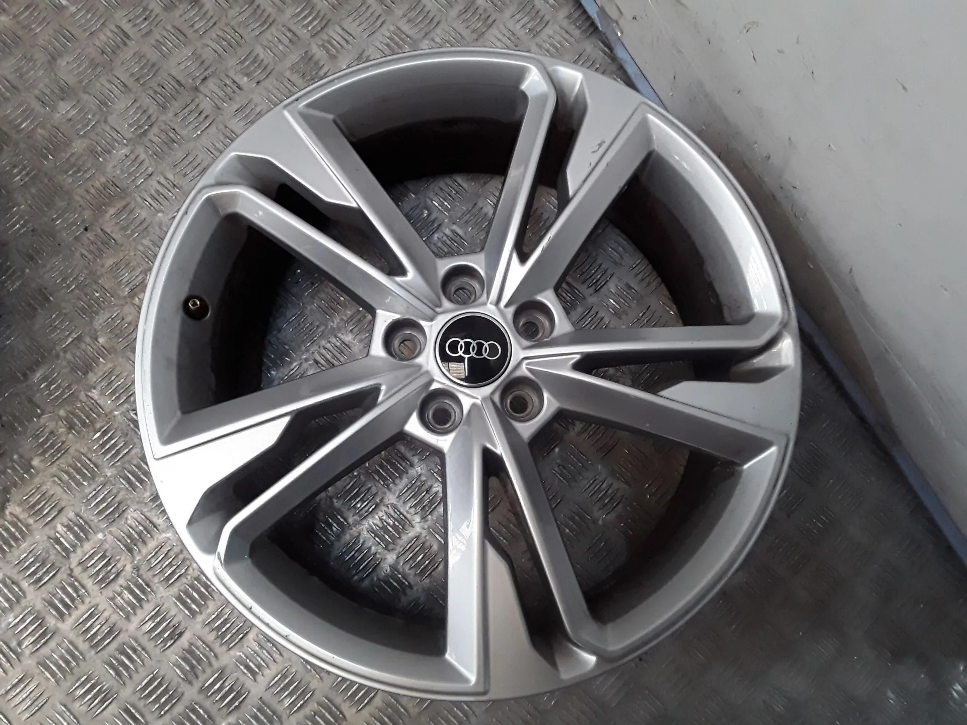 Juego Llantas Aluminio para Audi Q3 Sportback (F3N)