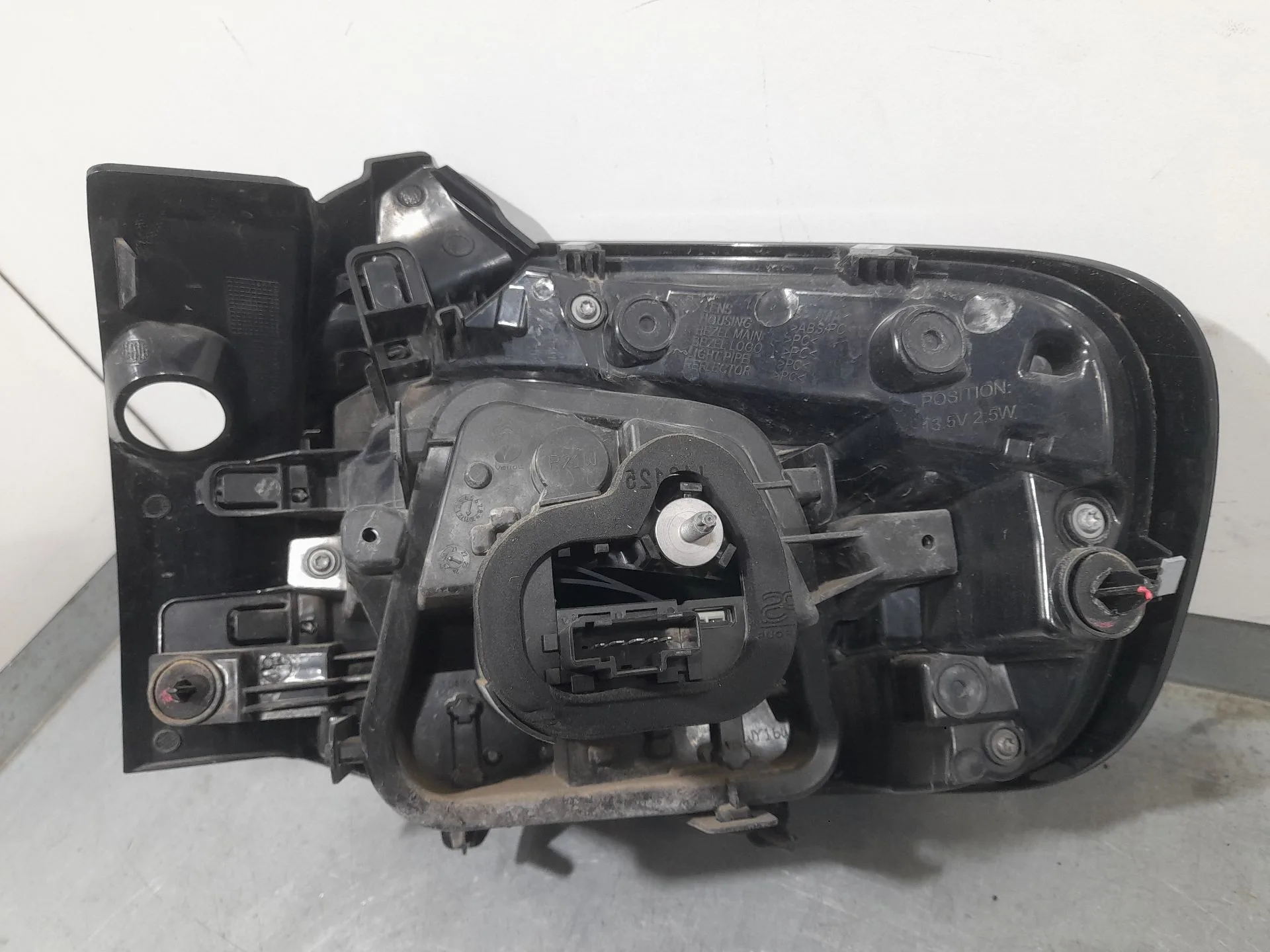 Piloto Trasero Izquierdo Interior para Citroën C4 Iii (Ba_, Bb_, Bc_)