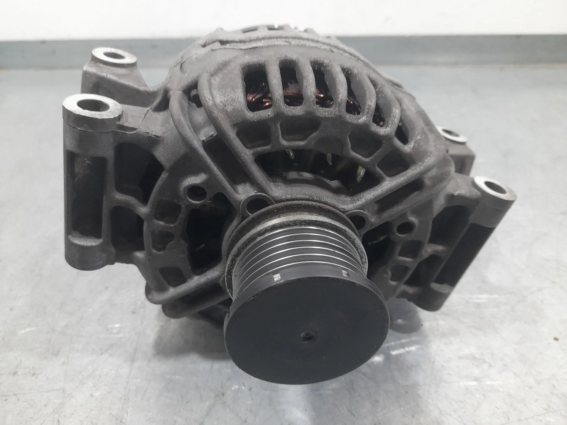 Alternador para Mercedes-Benz Vito / Mixto Furgoneta (W639)