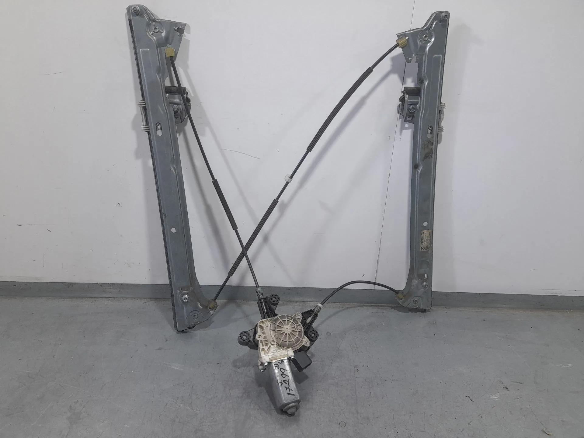 Elevalunas Delantero Izquierdo para Mercedes-Benz Vito / Mixto Furgoneta (W639)