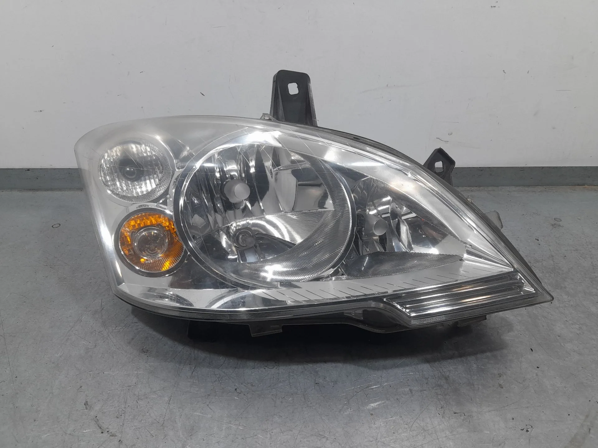 Faro Derecho para Mercedes-Benz Vito / Mixto Furgoneta (W639)