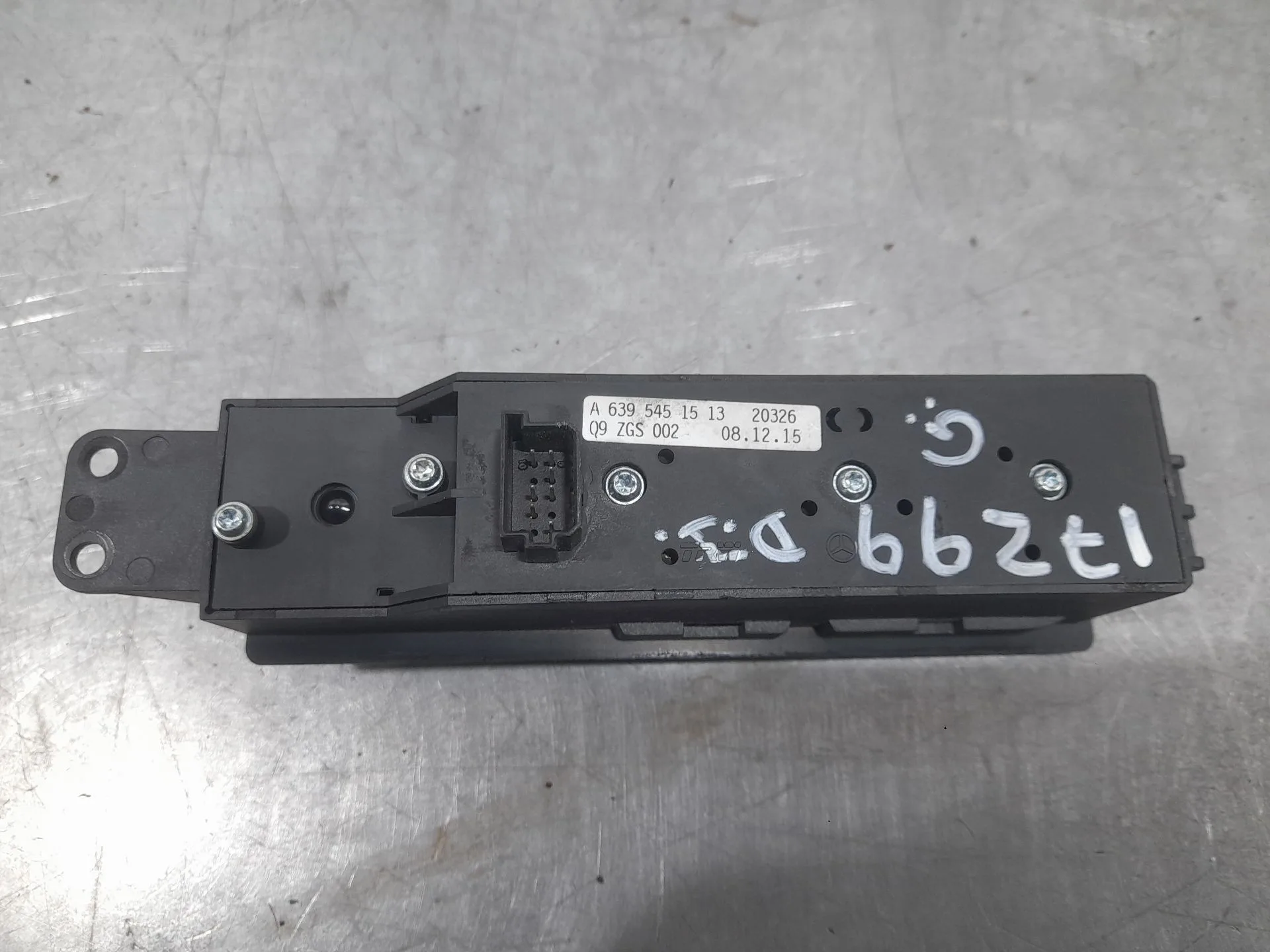 Mando Elevalunas Delantero Izquierdo para Mercedes-Benz Vito / Mixto Furgoneta (W639)