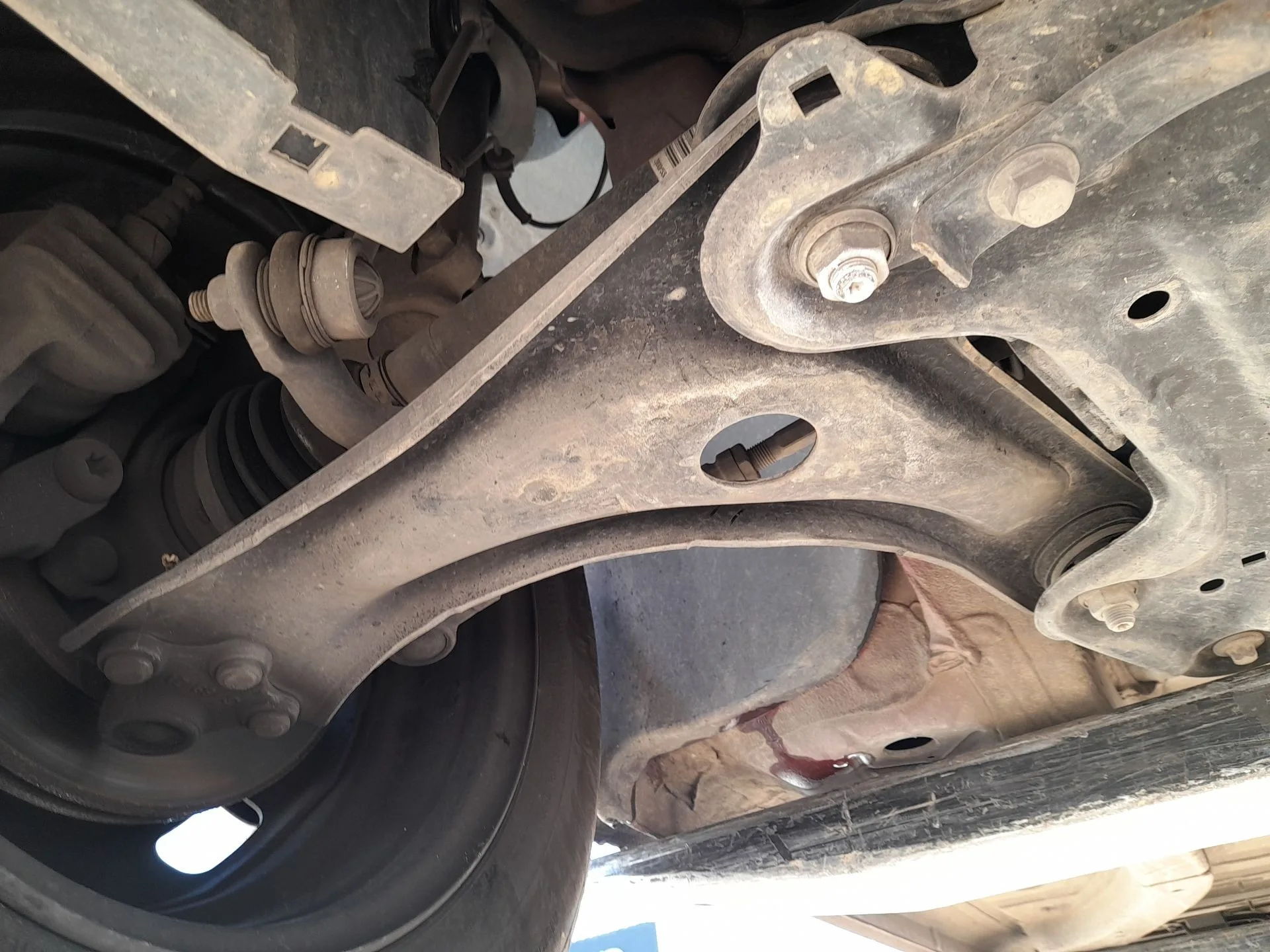 Brazo Suspension Inferior Delantero Derecho para Peugeot 208 I (Ca_, Cc_)