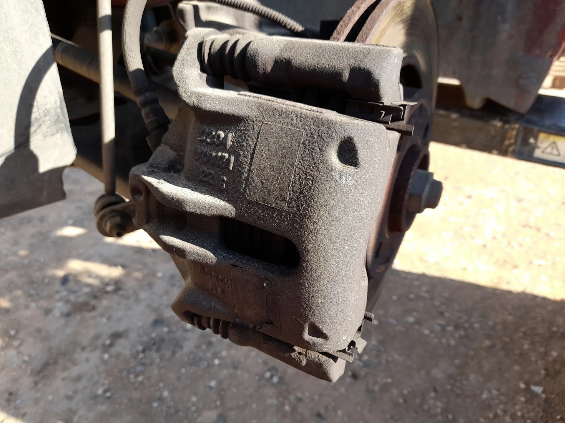 Pinza Freno Delantera Izquierda para Peugeot 208 I (Ca_, Cc_)