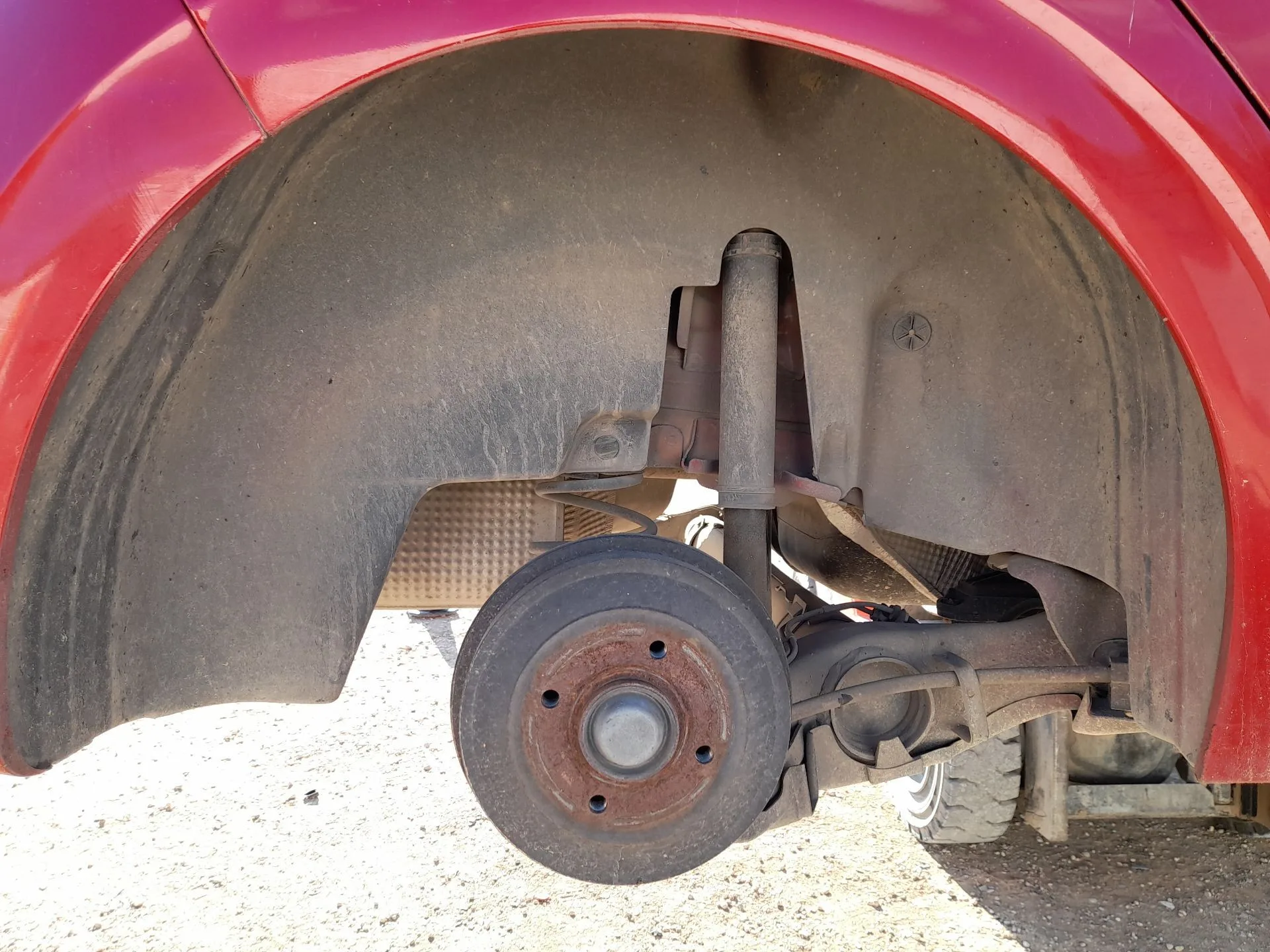 Plastico Pase Rueda Tras. Dch. para Peugeot 208 I (Ca_, Cc_)