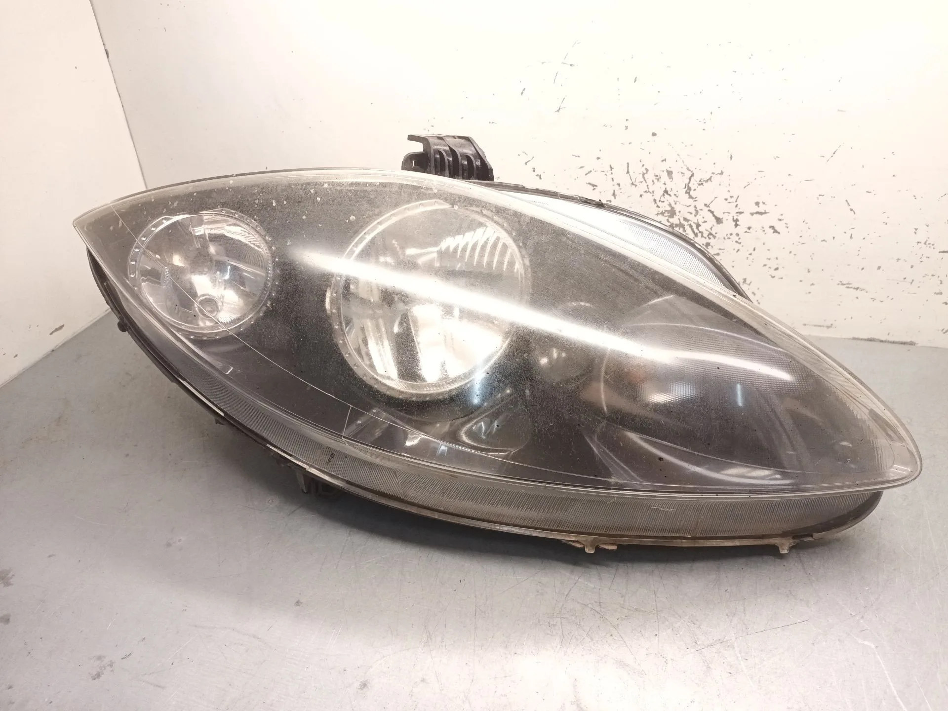 Faro Derecho para Seat Leon (1P1)