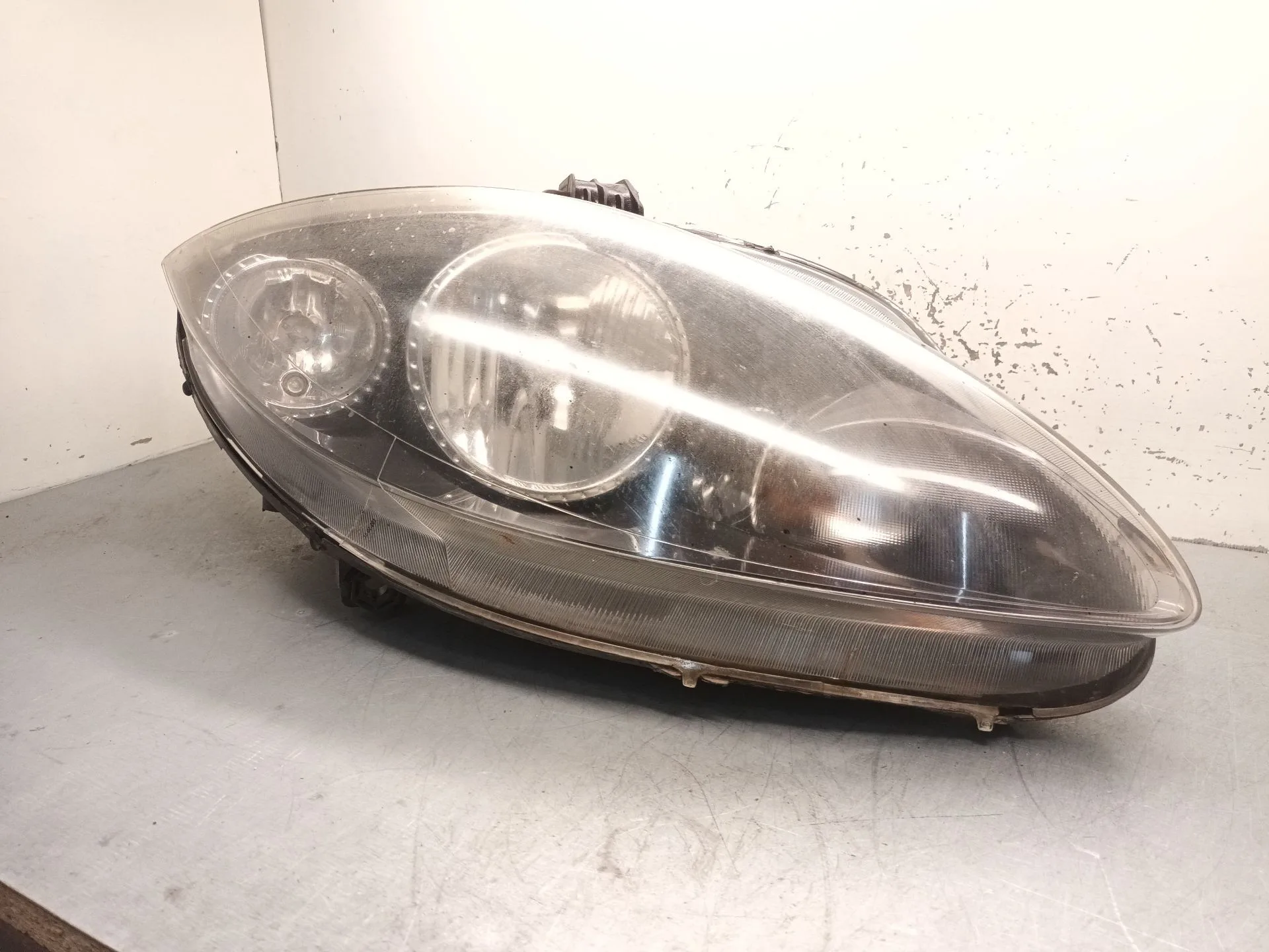 Faro Derecho para Seat Leon (1P1)