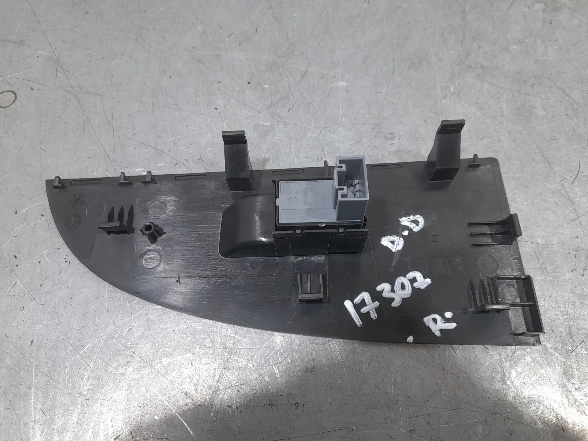 Mando Elevalunas Delantero Derecho para Seat Leon (1P1)