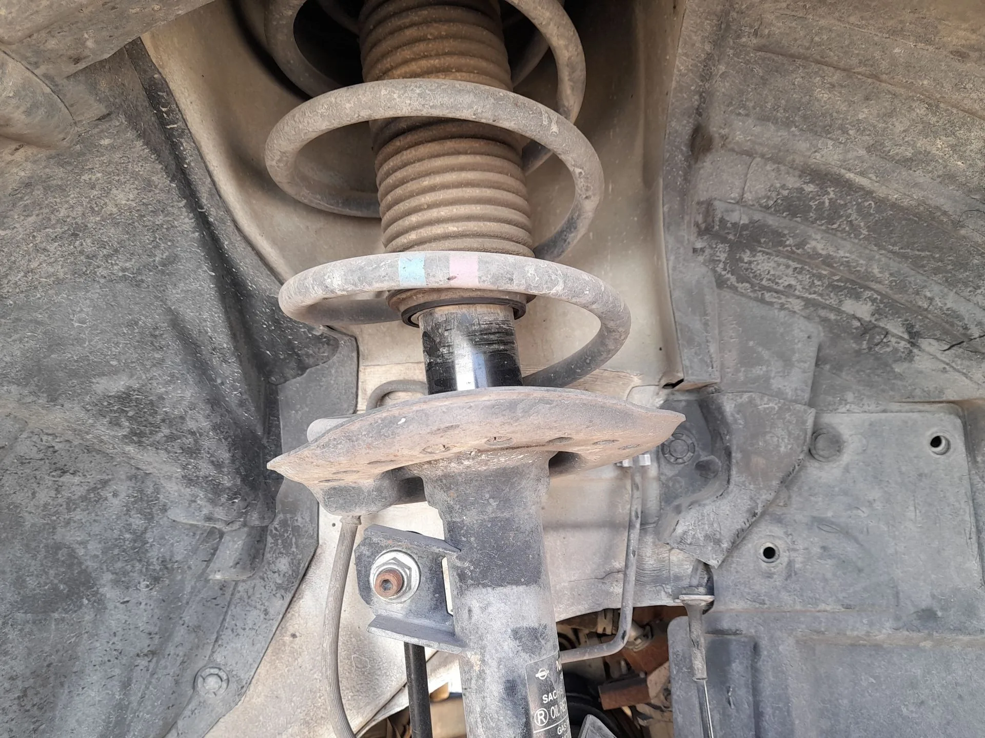 Amortiguador Delantero Derecho para Nissan Qashqai I (J10, Nj10)