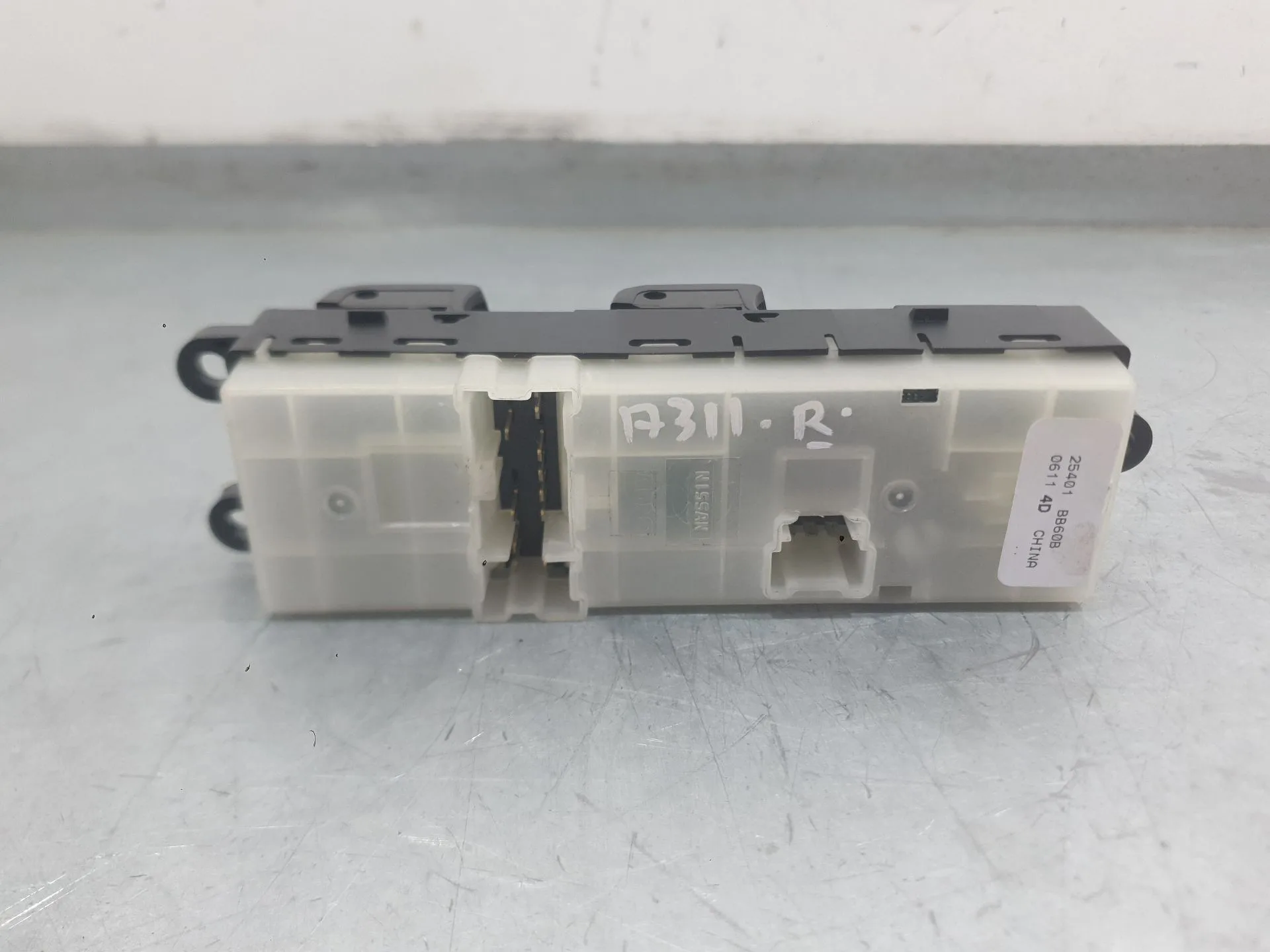 Mando Elevalunas Delantero Izquierdo para Nissan Qashqai I (J10, Nj10)