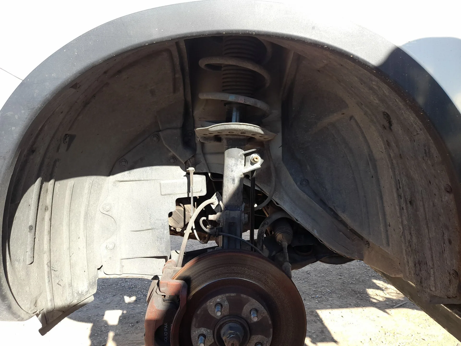 Plastico Pase Rueda Del. Izq. para Nissan Qashqai I (J10, Nj10)