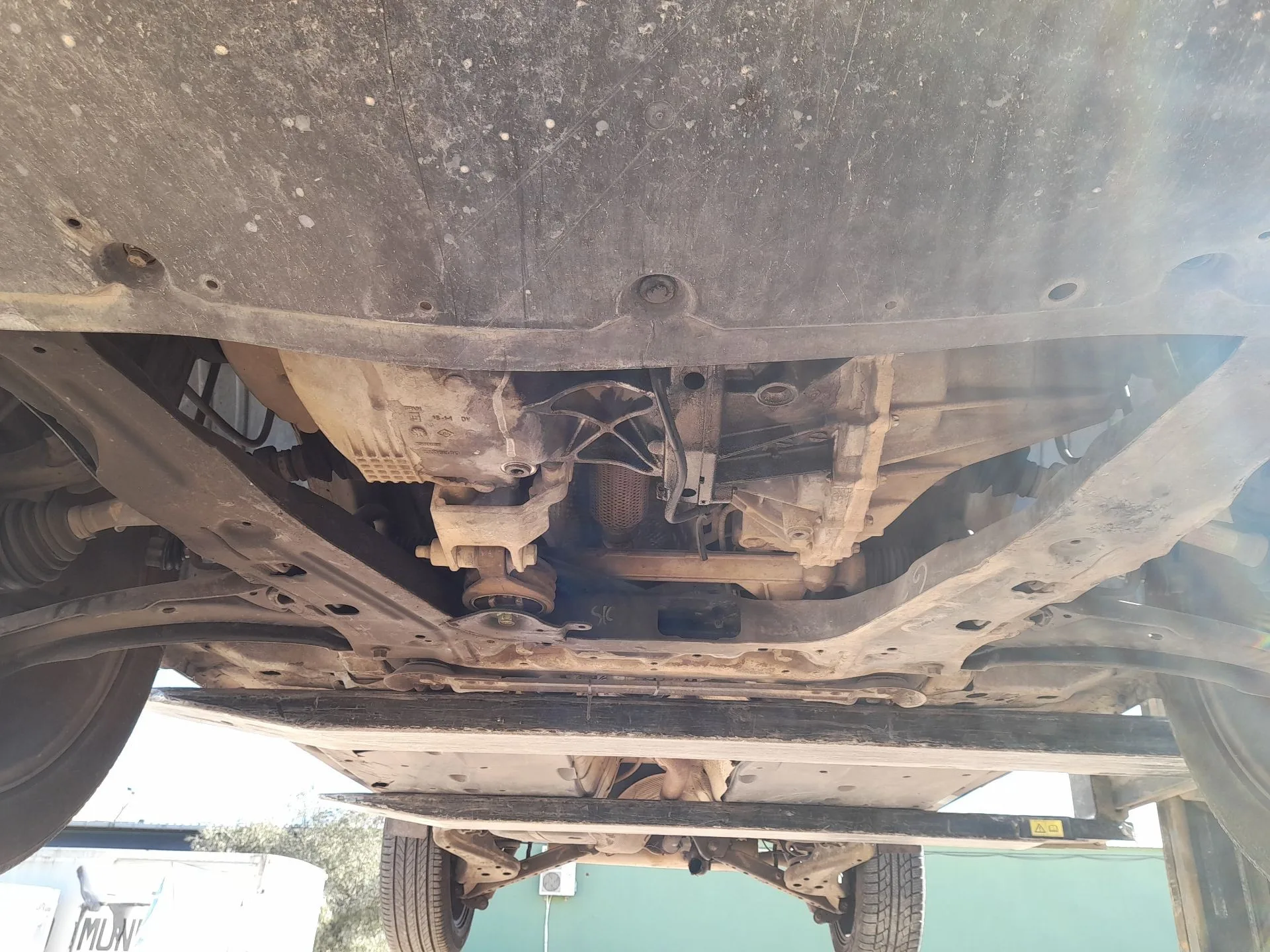 Puente Delantero para Nissan Qashqai I (J10, Nj10)