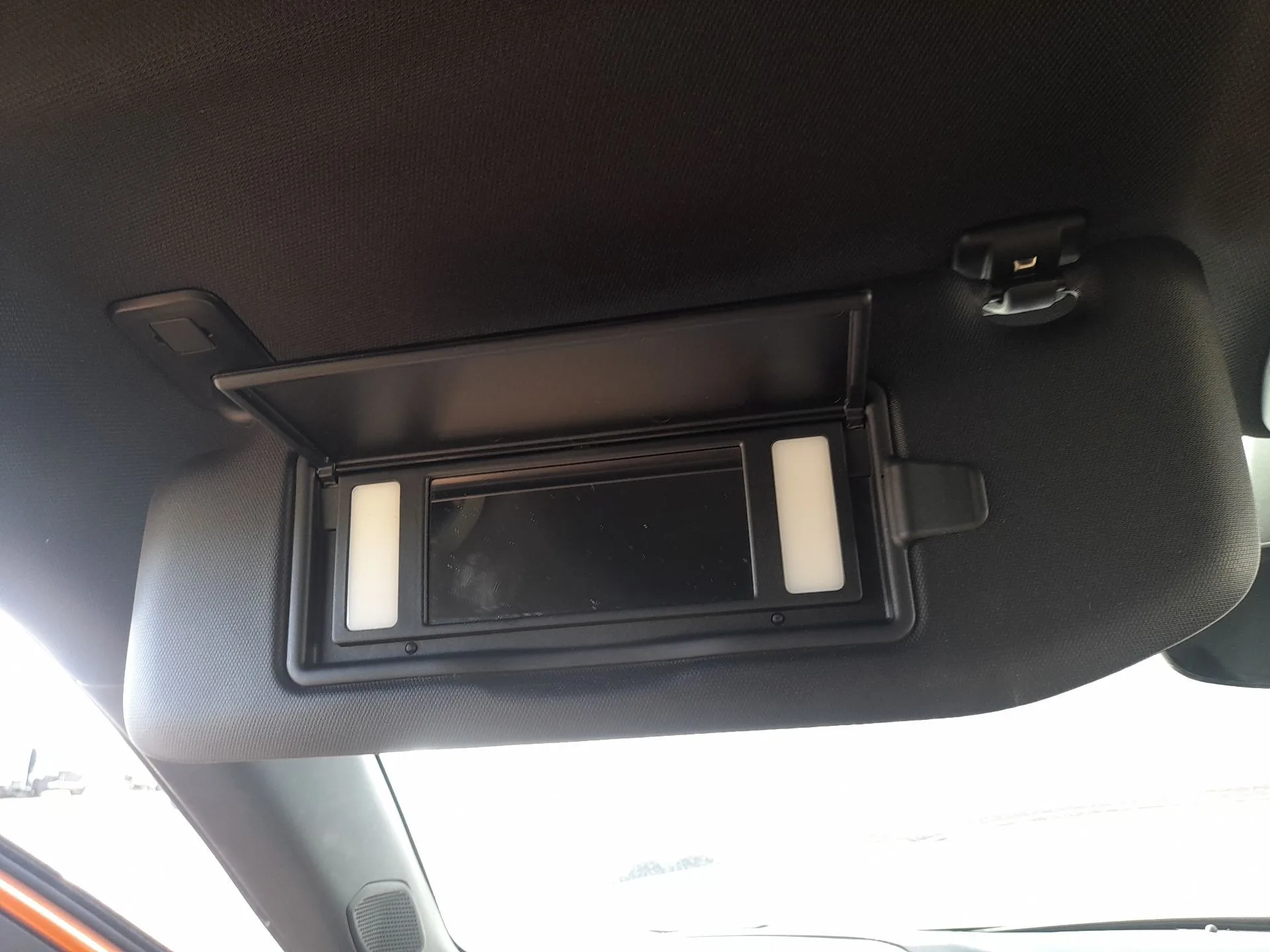 Parasol Izquierdo para Peugeot 2008 Ii (Ud_, Us_, Uy_, Uj_, Ur_, Uc_)