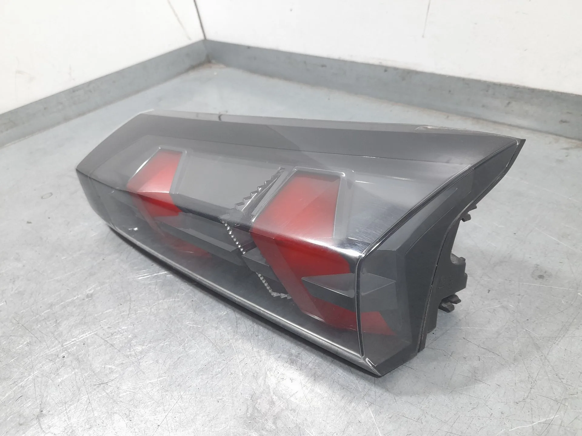 Piloto Trasero Derecho Interior para Peugeot 2008 Ii (Ud_, Us_, Uy_, Uj_, Ur_, Uc_)