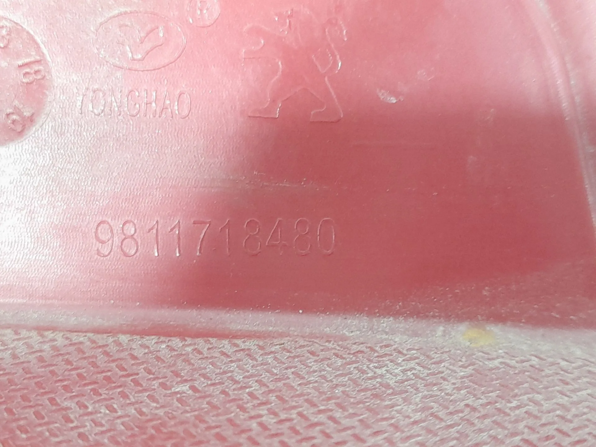 Piloto Trasero Izquierdo Paragolpes para Peugeot 2008 Ii (Ud_, Us_, Uy_, Uj_, Ur_, Uc_)