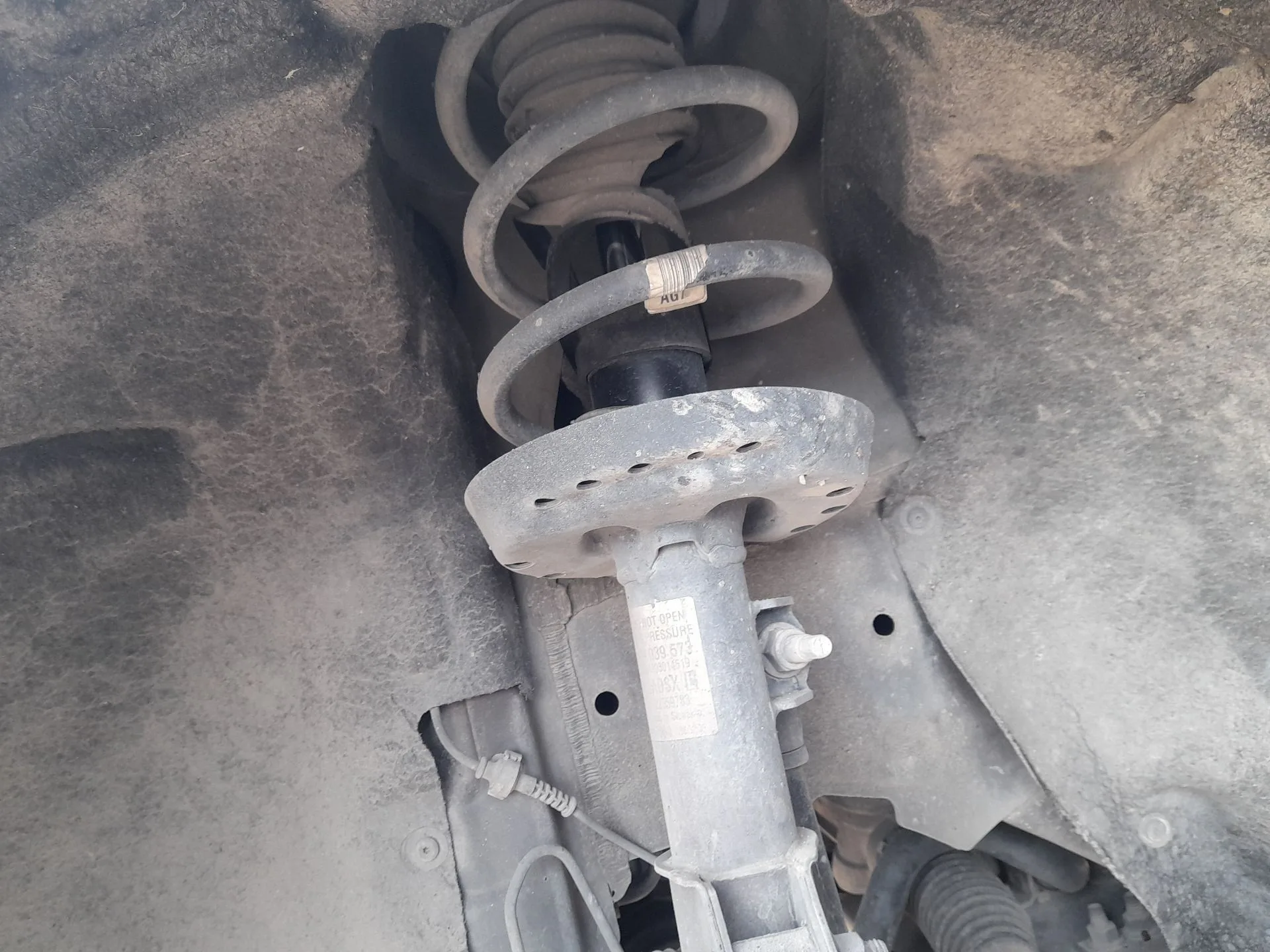 Amortiguador Delantero Izquierdo para Opel Astra K Sports Tourer (B16)