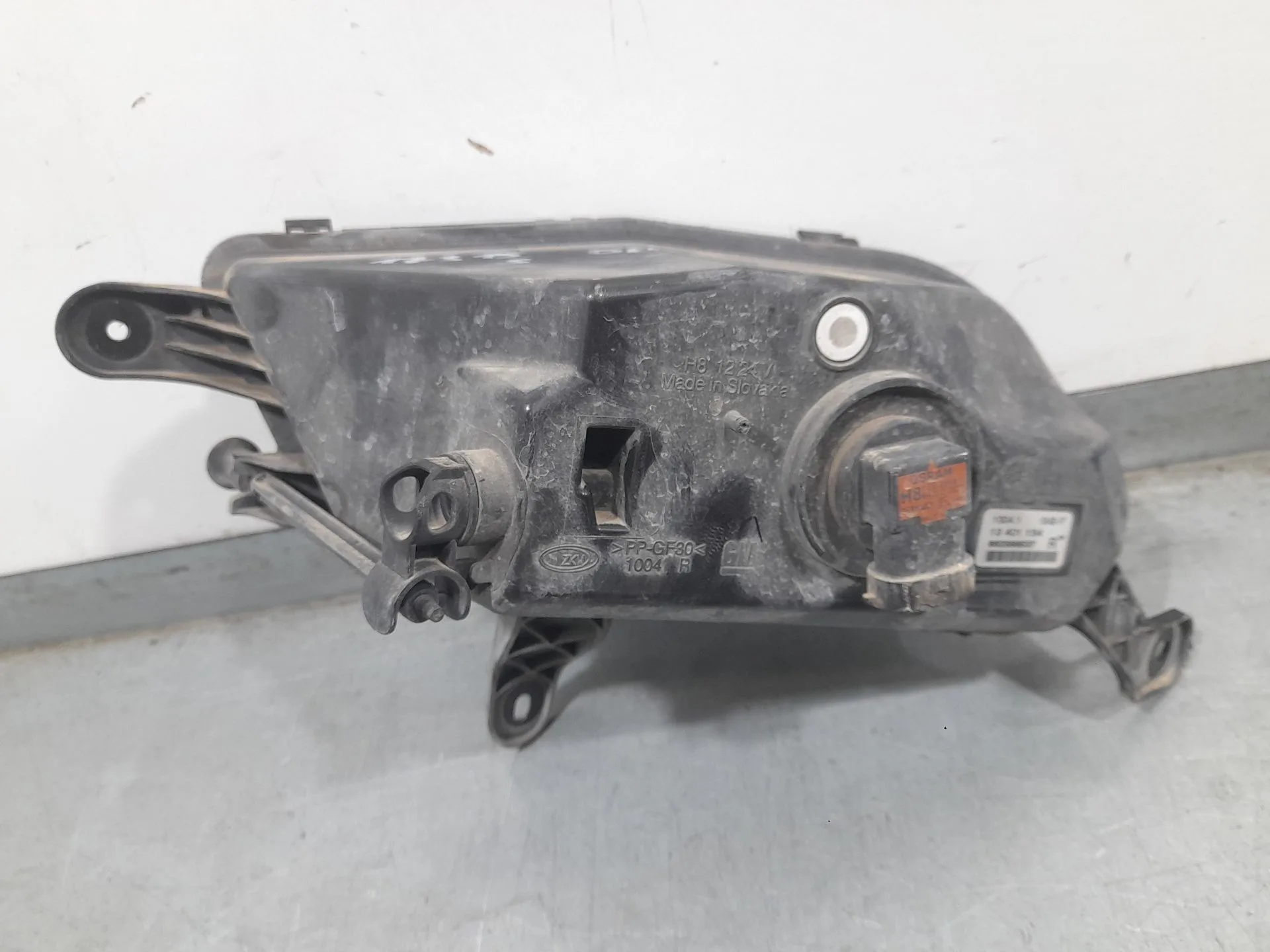 Faro Antiniebla Derecho para Opel Astra K Sports Tourer (B16)
