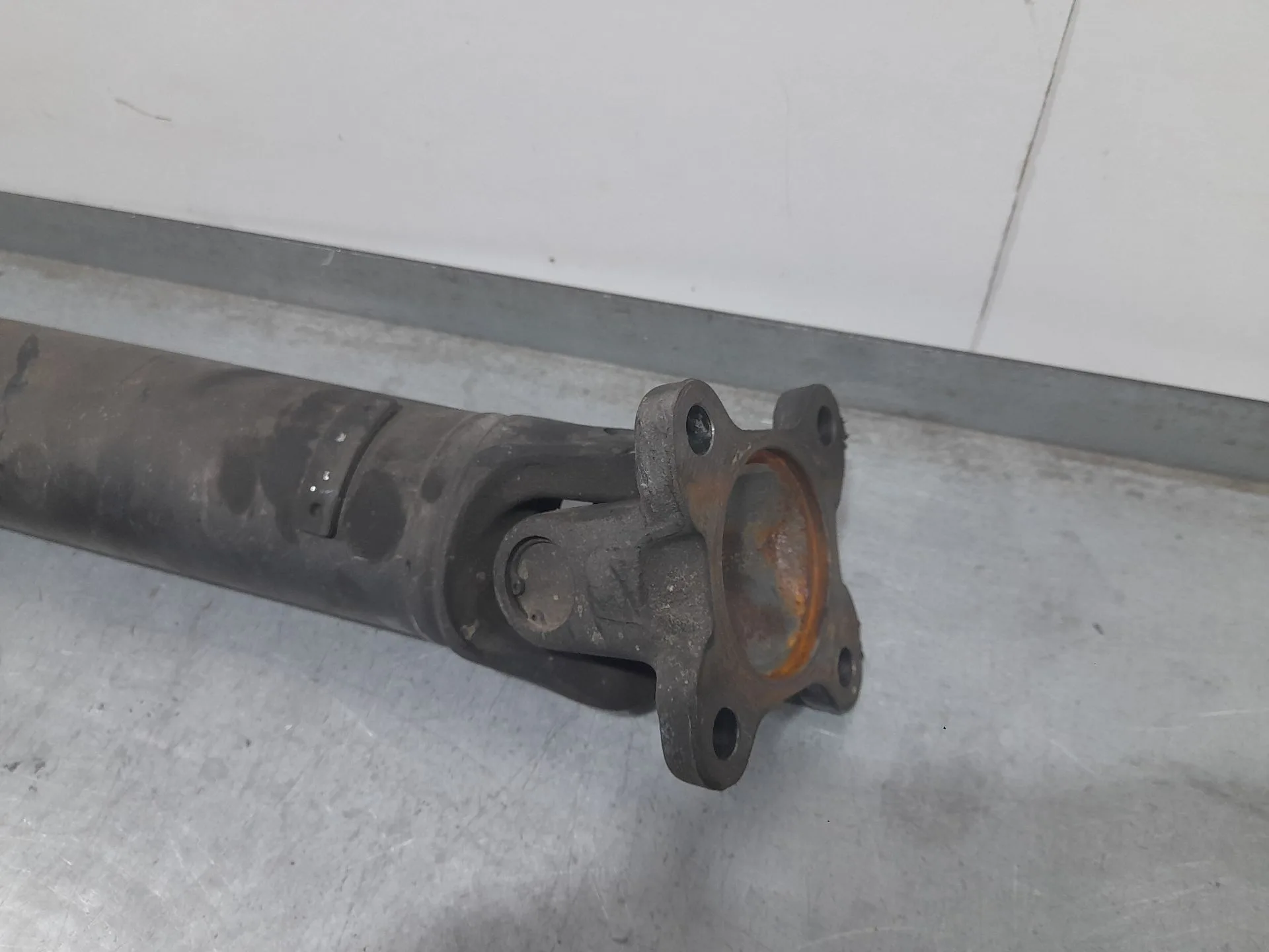 Transmision Central para Nissan Nt400 Cabstar (F24M)
