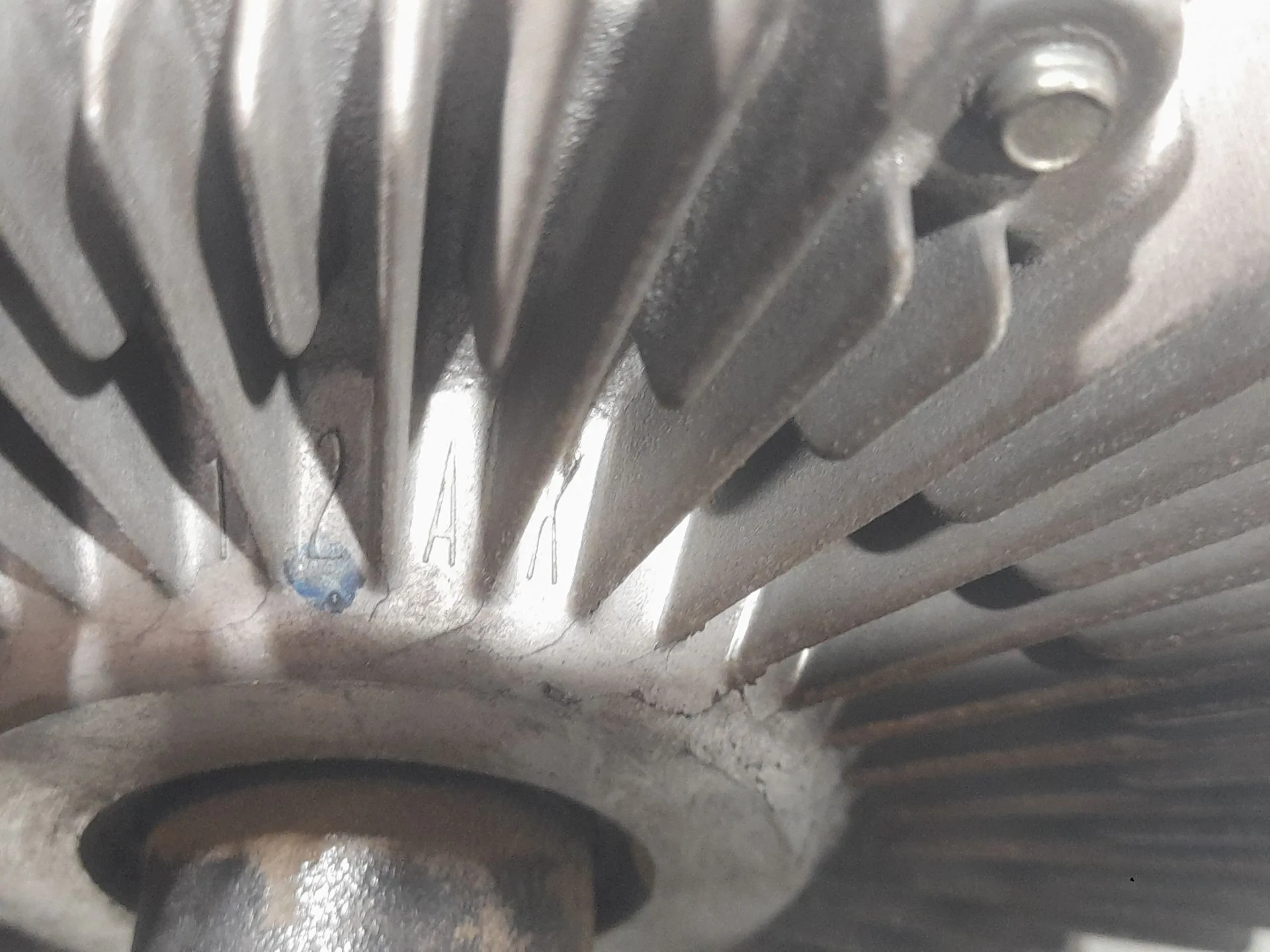 Ventilador Viscoso Motor para Nissan Nt400 Cabstar (F24M)