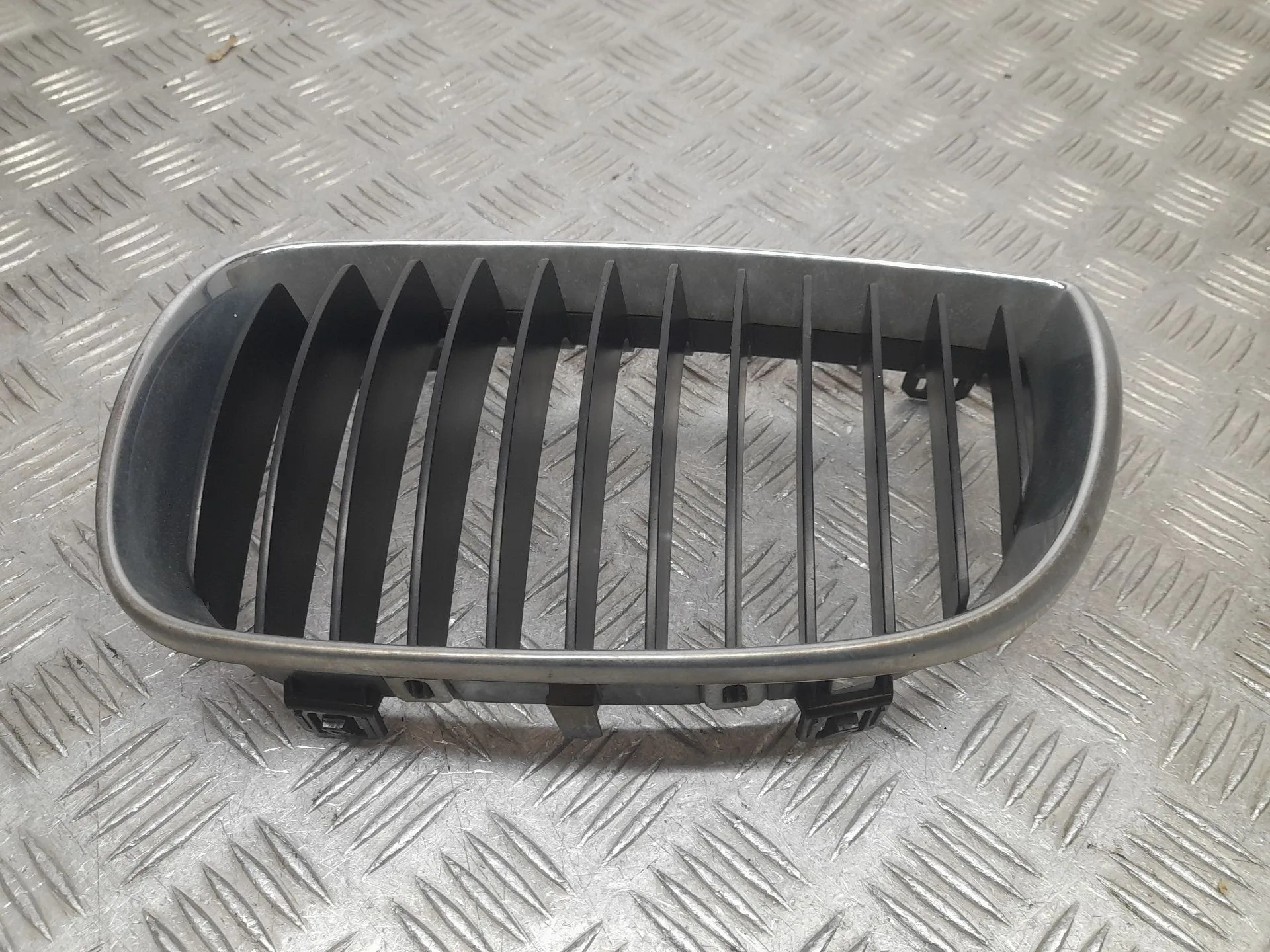 Rejilla Delantera para Bmw 1 (E81)
