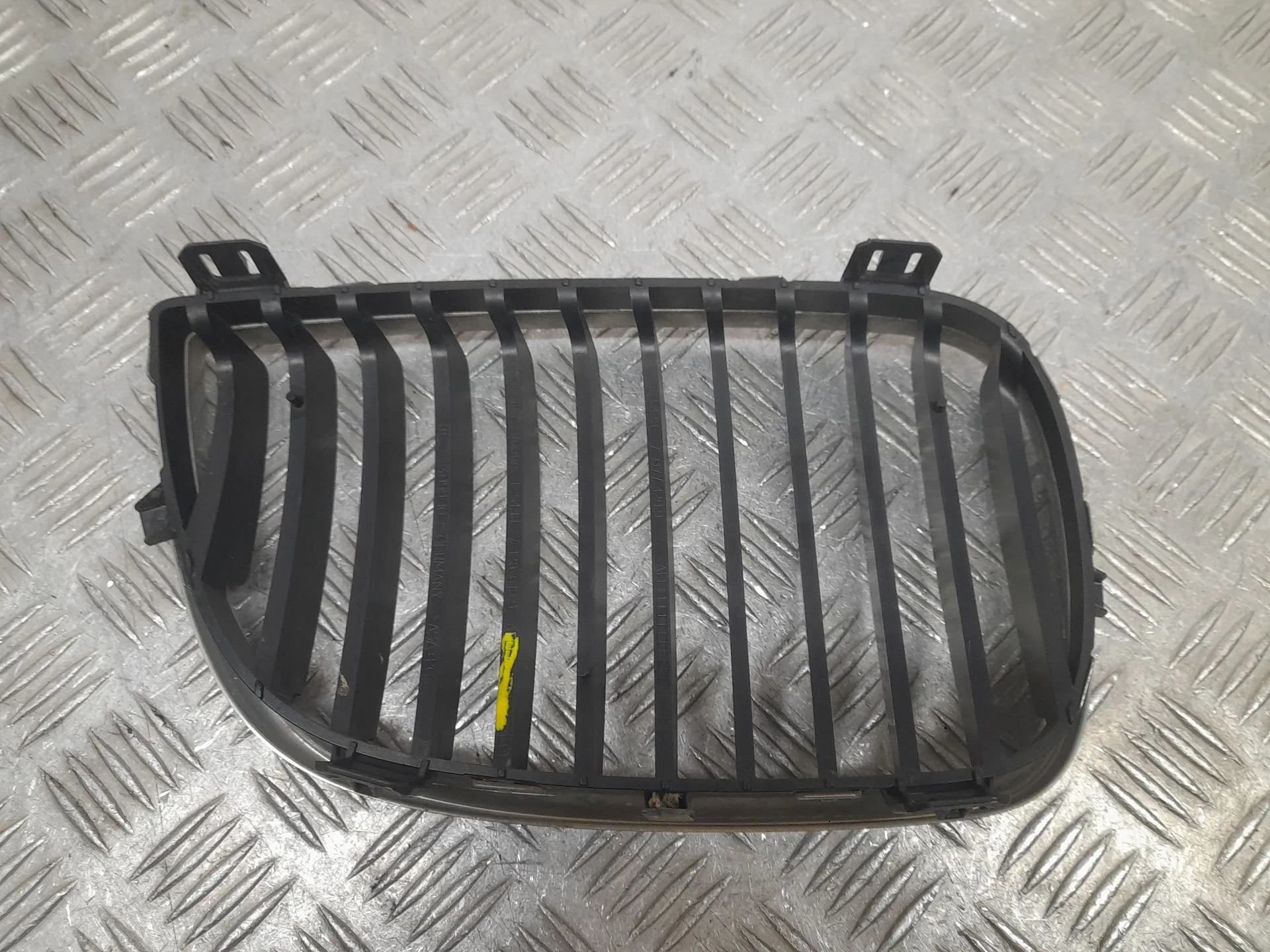 Rejilla Delantera para Bmw 1 (E81)