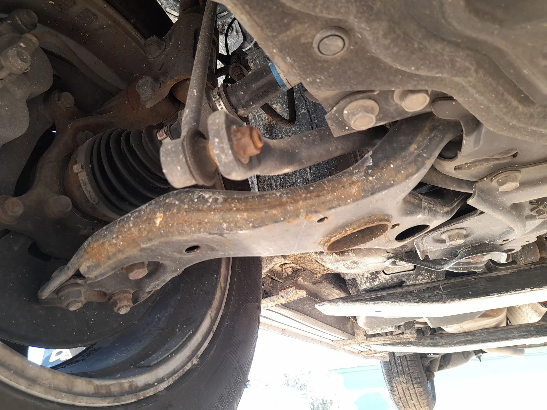 Brazo Suspension Inferior Delantero Derecho para Lexus Nx (_Z1_)