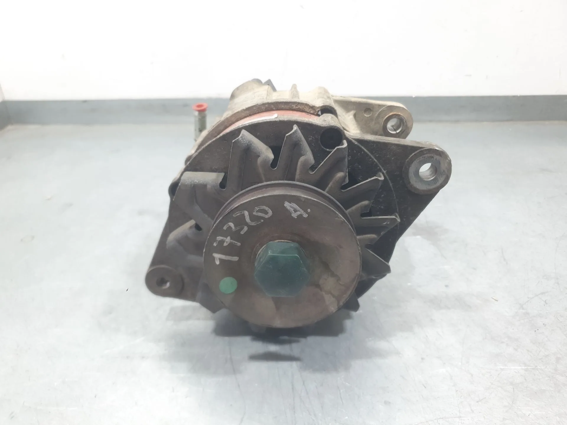 Alternador para Nissan Terrano Ii (R20)