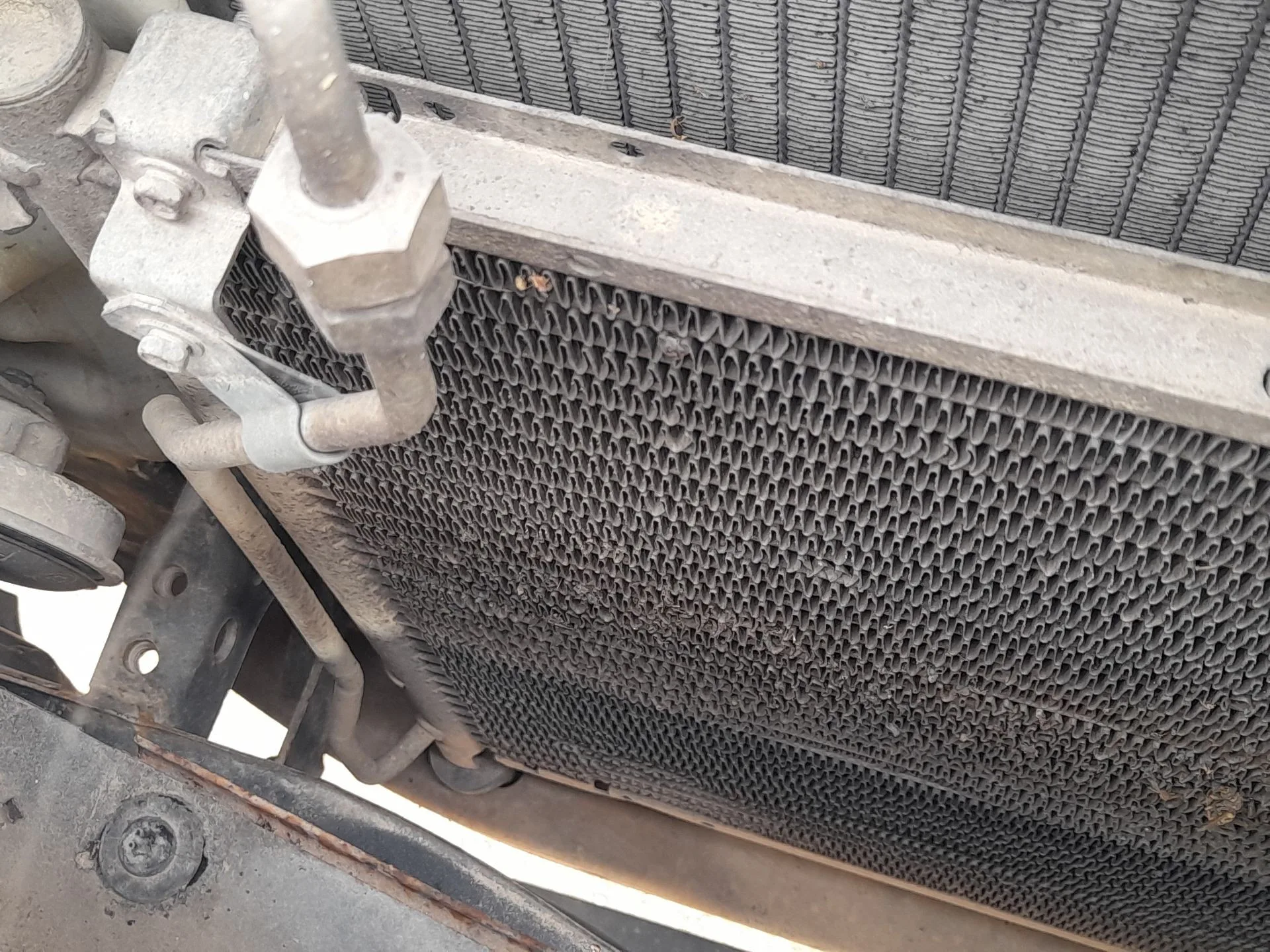 Condensador / Radiador Aire Acondicionado para Nissan Terrano Ii (R20)